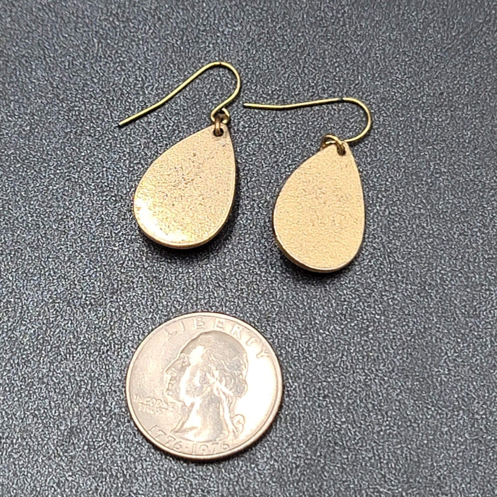 Pierced Earrings Antiqued Gold tone Teardrop Faceted Red Accent 1"
