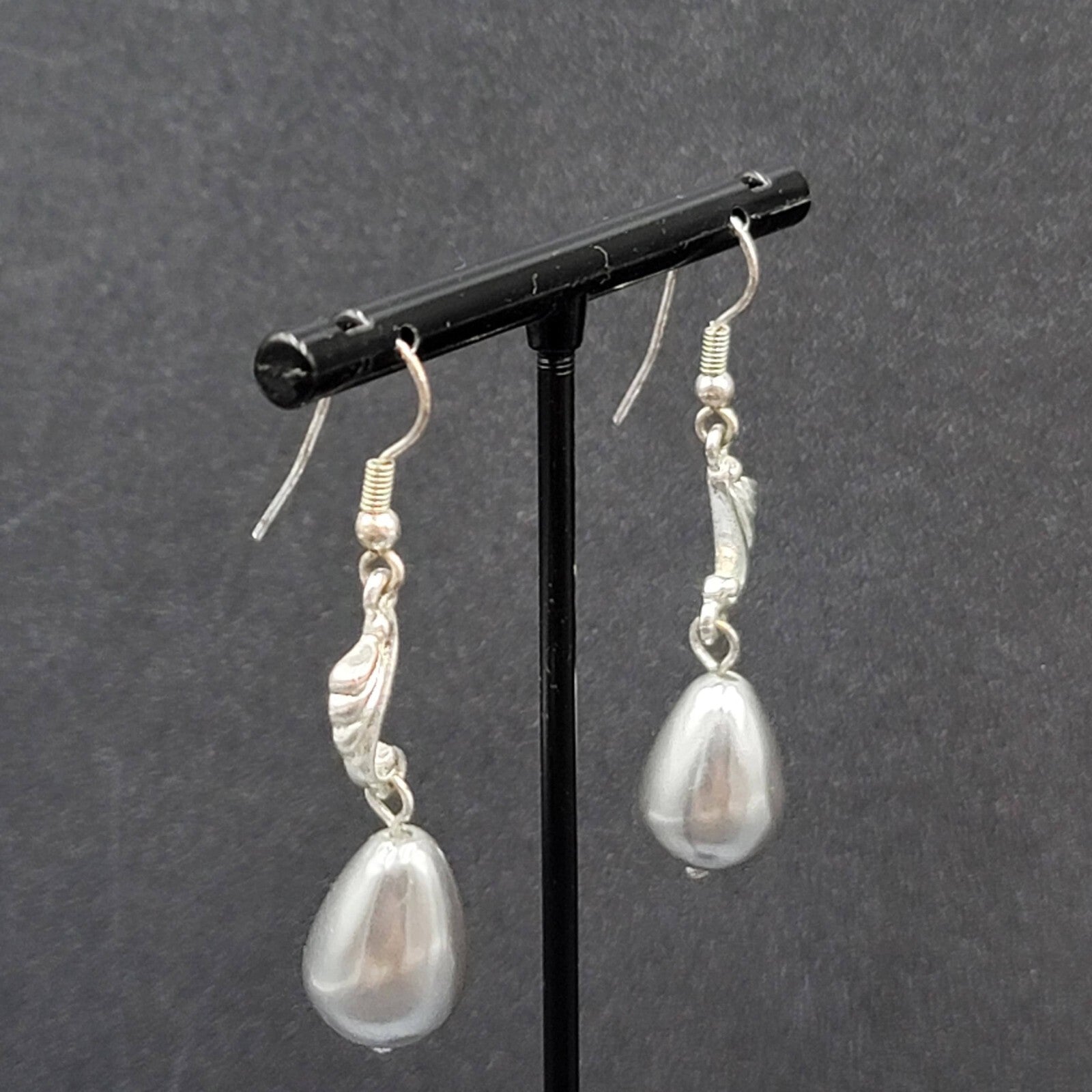 Pierced Earrings Silver tone Pearl Finish Gray Teardrop Bead Dangle 1.5"