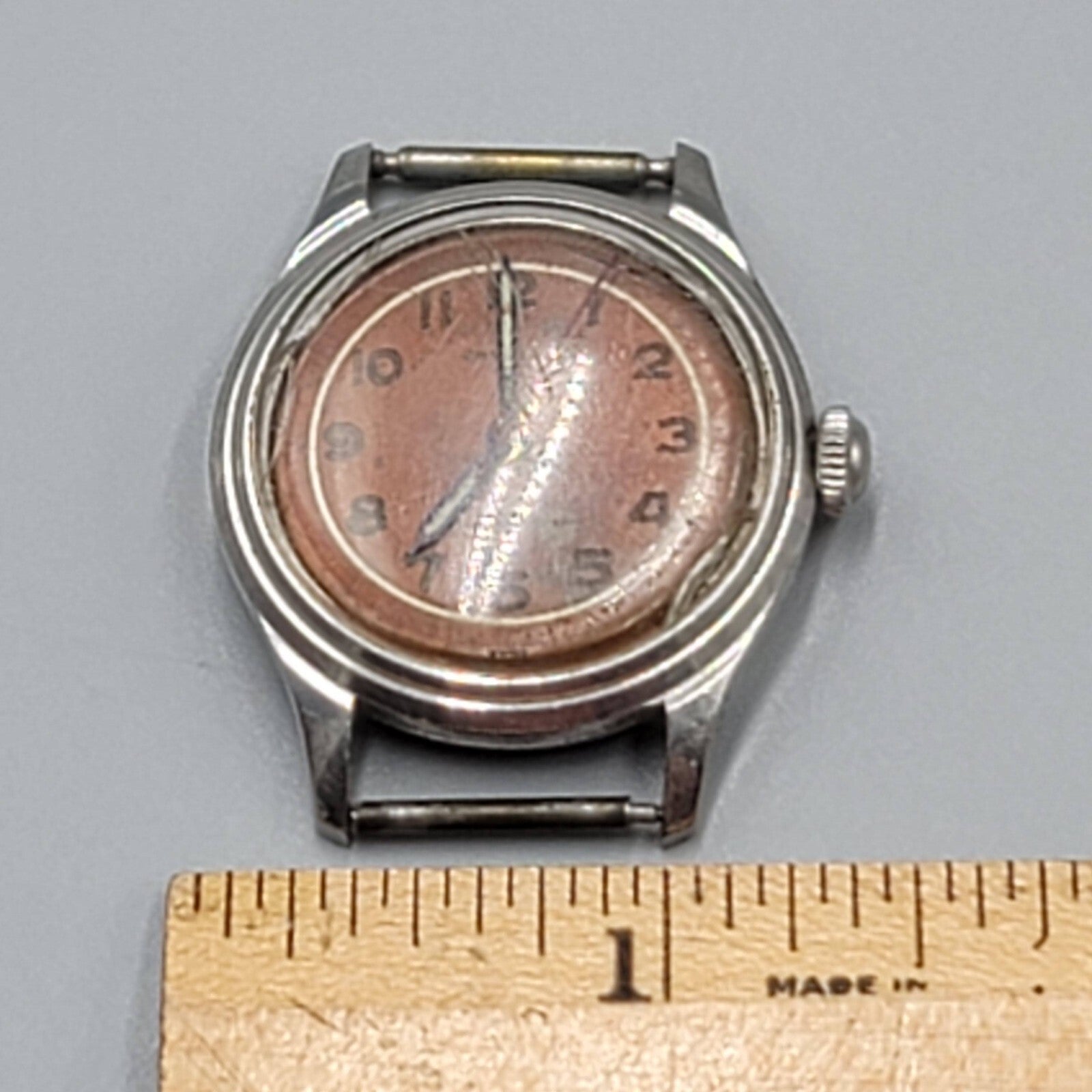 Vintage Crysler Water Resistant Shock Protected Mens Watch