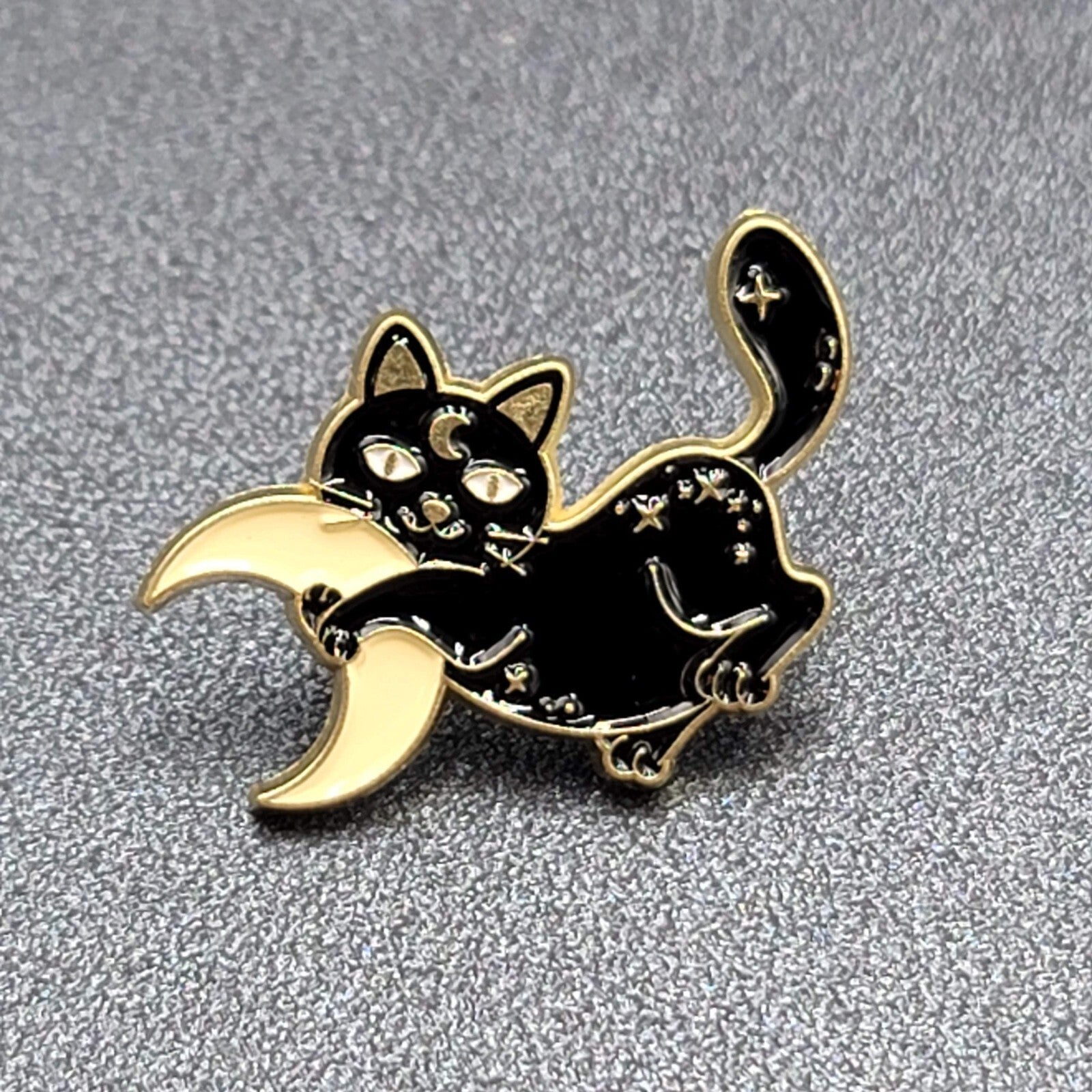 Black Cat Yellow Crescent Moon Enamel Lapel Hat Pin Stars Moon  1"
