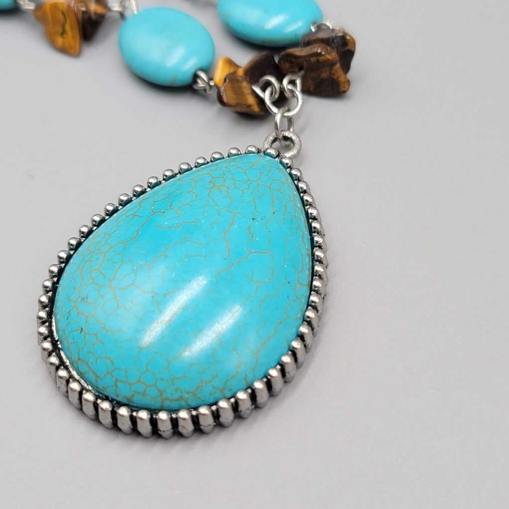 Blue Stone Bead Necklace Teardrop Pendant Silver tone 22"-25"