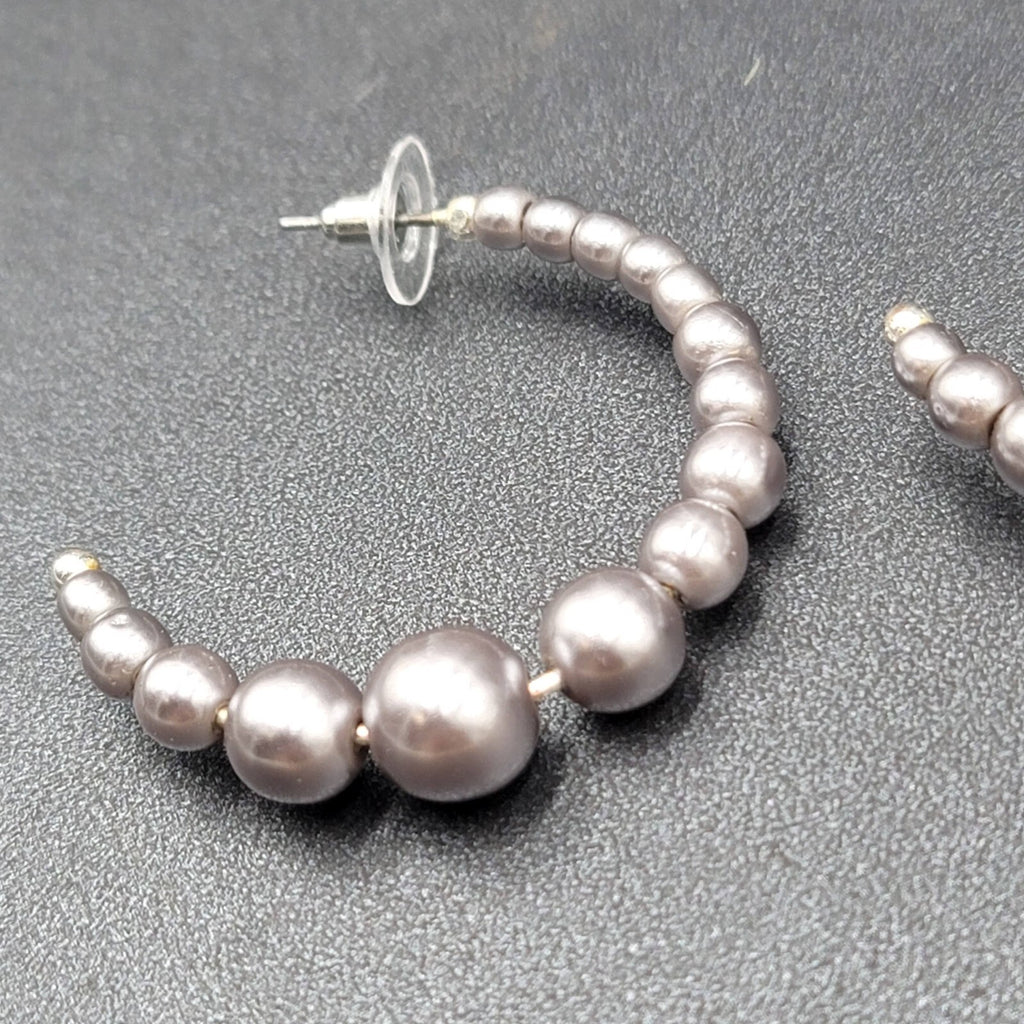 Pierced Earrings Graduated Imitation Gray Pearl Beads Hoops 1.75"