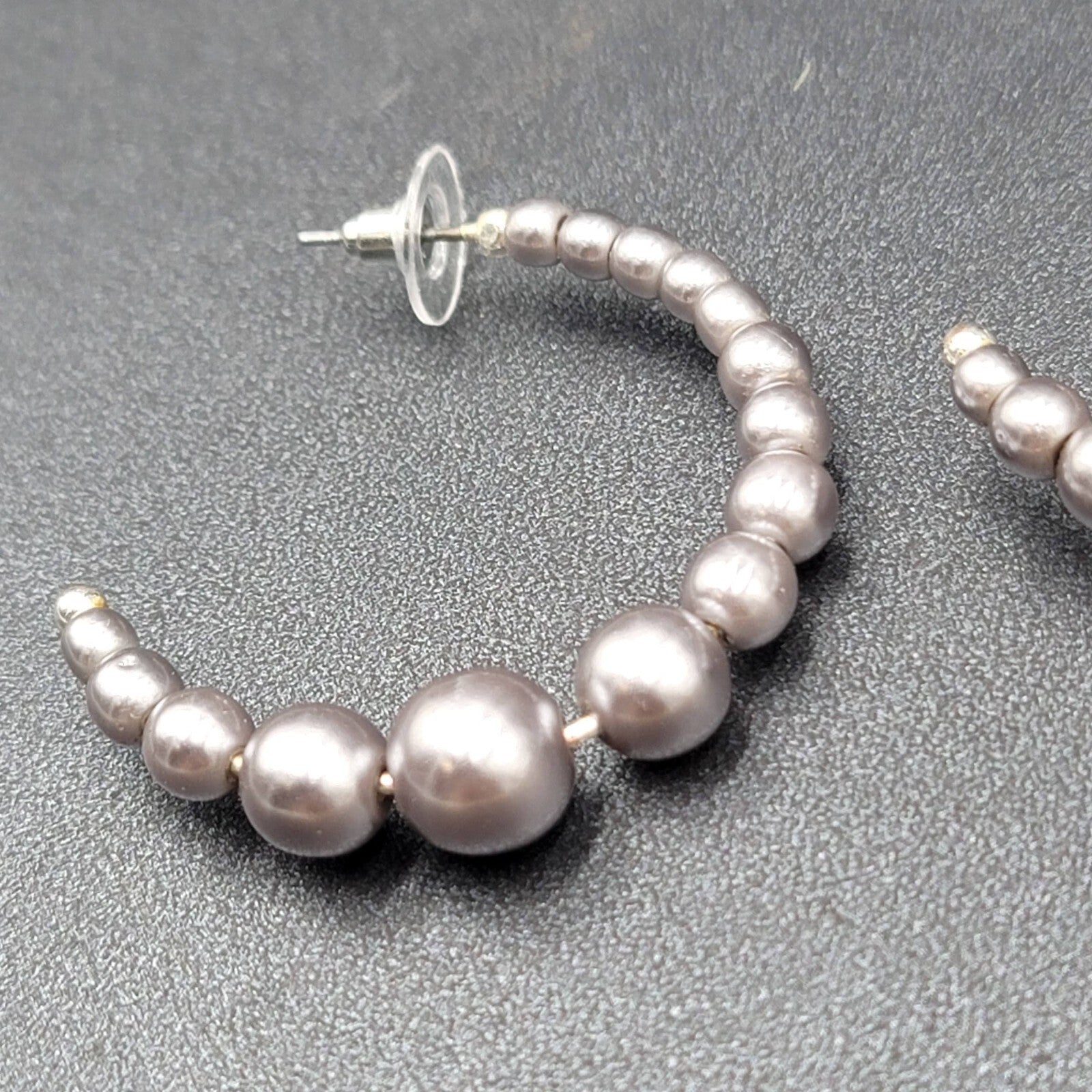 Pierced Earrings Graduated Imitation Gray Pearl Beads Hoops 1.75"