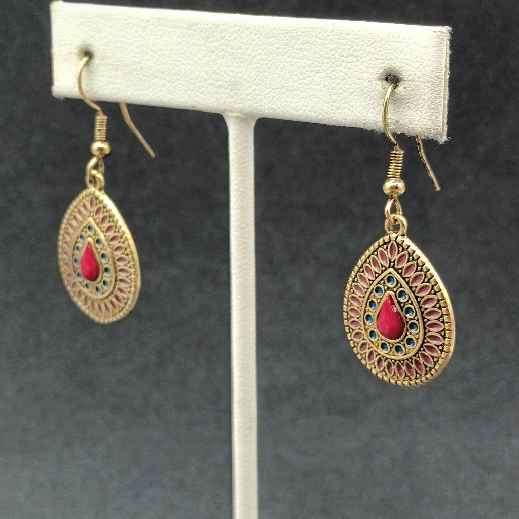 Pierced Earrings Gold tone Faceted Red Acrylic Teardrop Dangle 1"