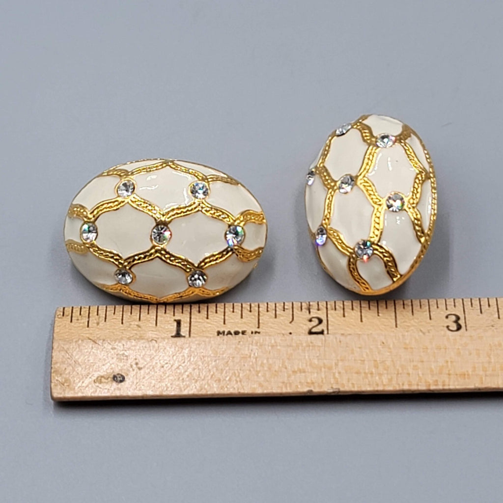 Vintage White Enamel Oval Clip on Earrings Rhinestone Lattice Design 1.5"