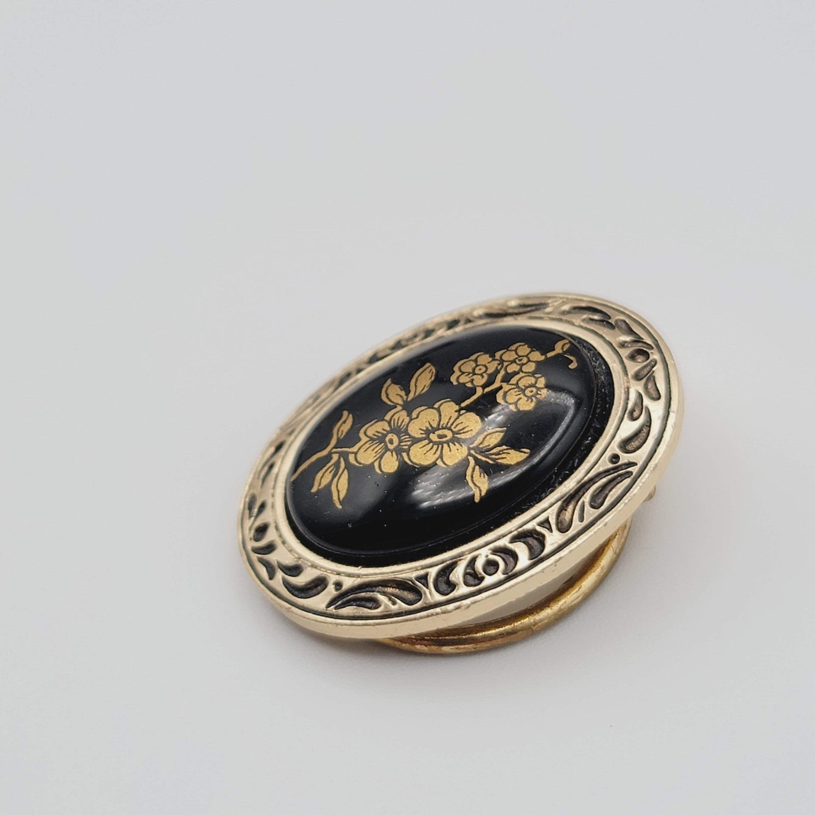 Vintage Scarf Clip Gold tone Flower Black Cabochon Estate Jewelry 1 3/8"