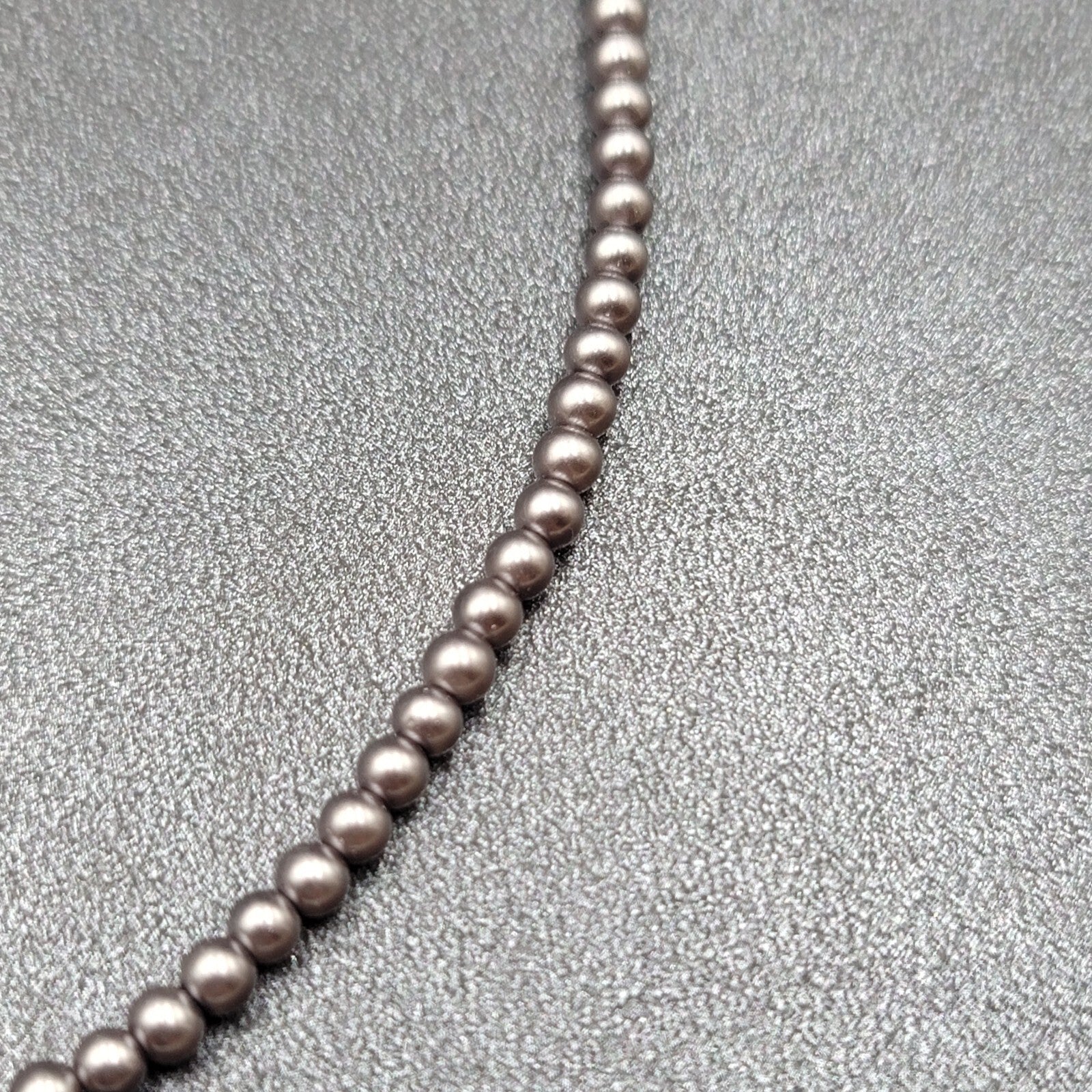 Tommy Hilfiger Necklace Small Dainty Gray Bead Signed 16"