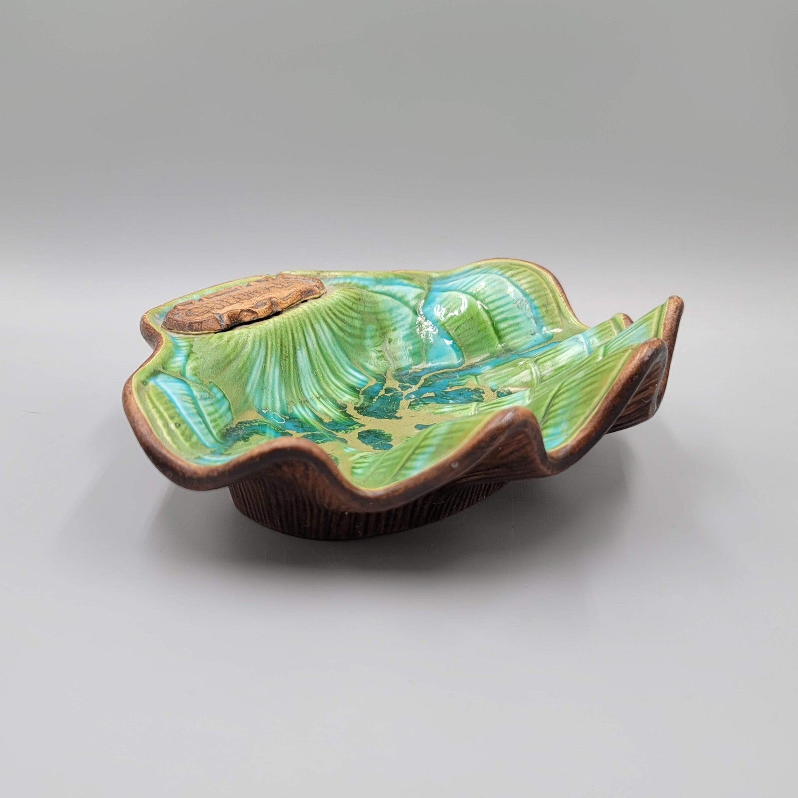 Vintage TREASURE CRAFT USA Shell Candy Dish Colorado Souvenir Green