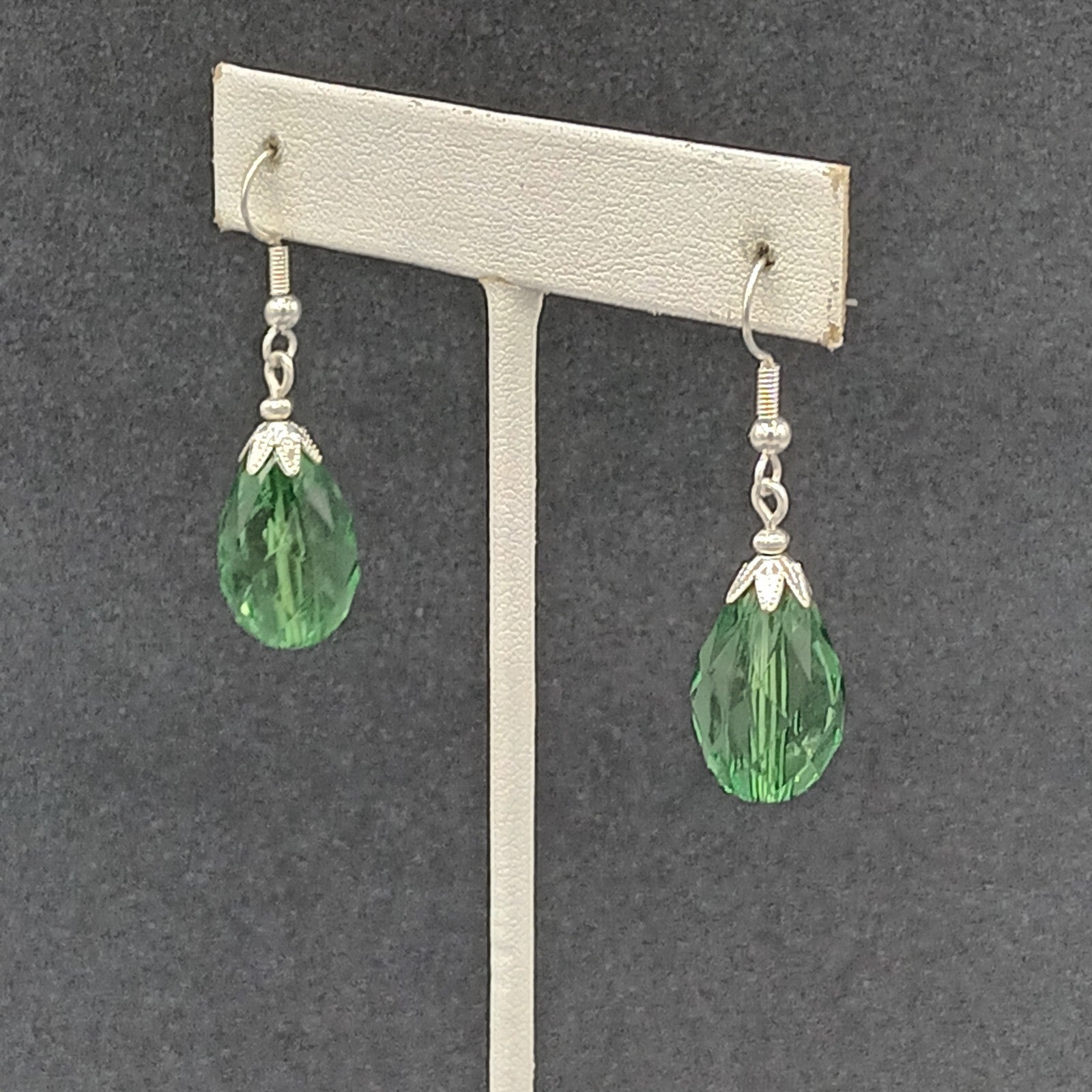 Pierced Earrings Silver tone Acrylic Green Faceted Teardrop Dangle 1"