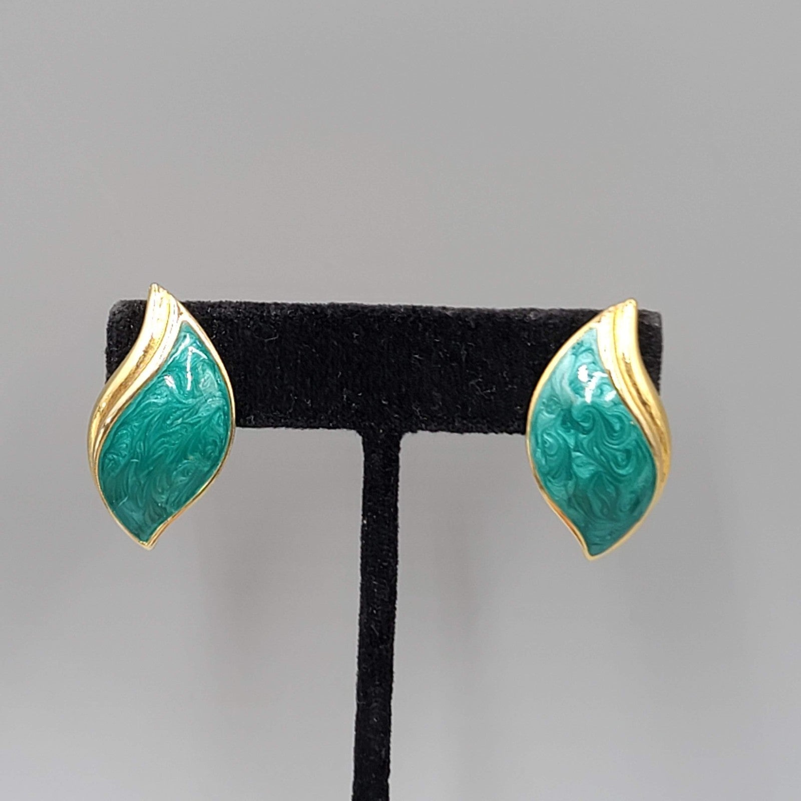 Vintage Green Enamel Pierced Earrings Gold tone Climber 1.25"