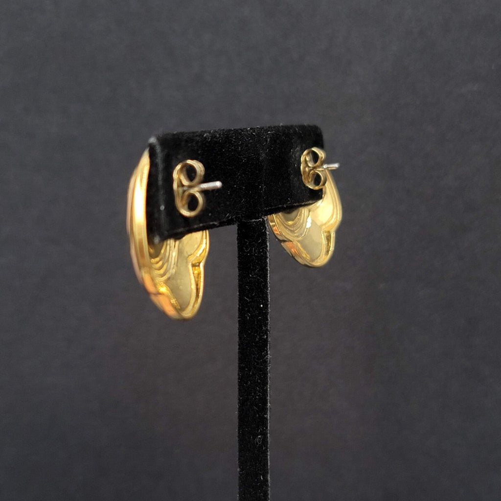 Vintage Pierced Earrings Gold Plated Peach Swirl Enamel Shell Design 1"