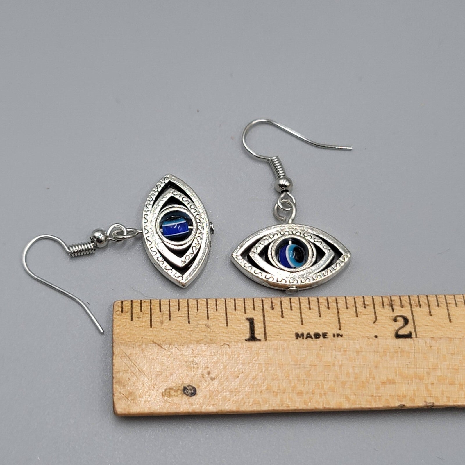 Evil Eye Pierced Earrings Silver tone Blue Bead Dangle 3/4"