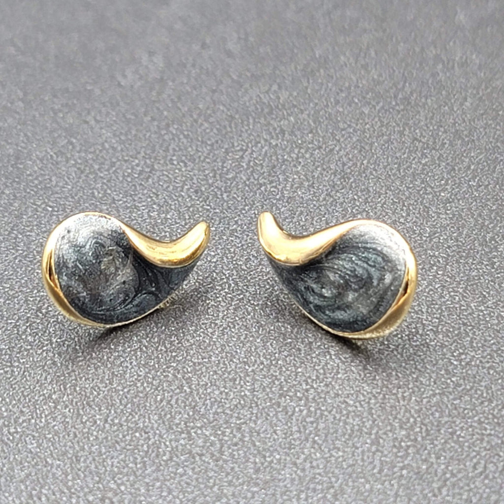 Vintage Pierced Earrings Gold tone Blue Enamel Teardrop Studs 3/4"