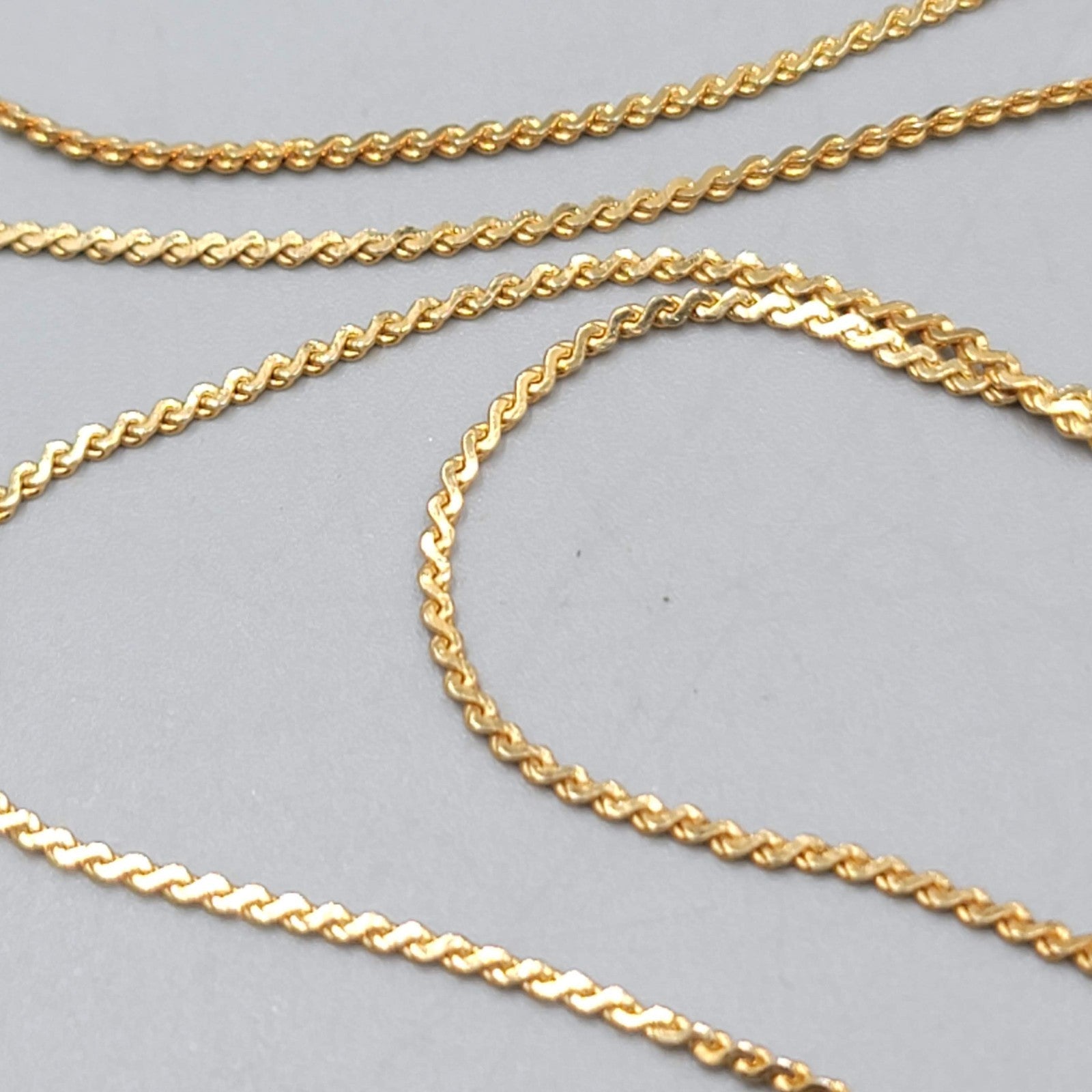 Vintage Pendant Necklace Gold tone Long Gold tone Chain 24"