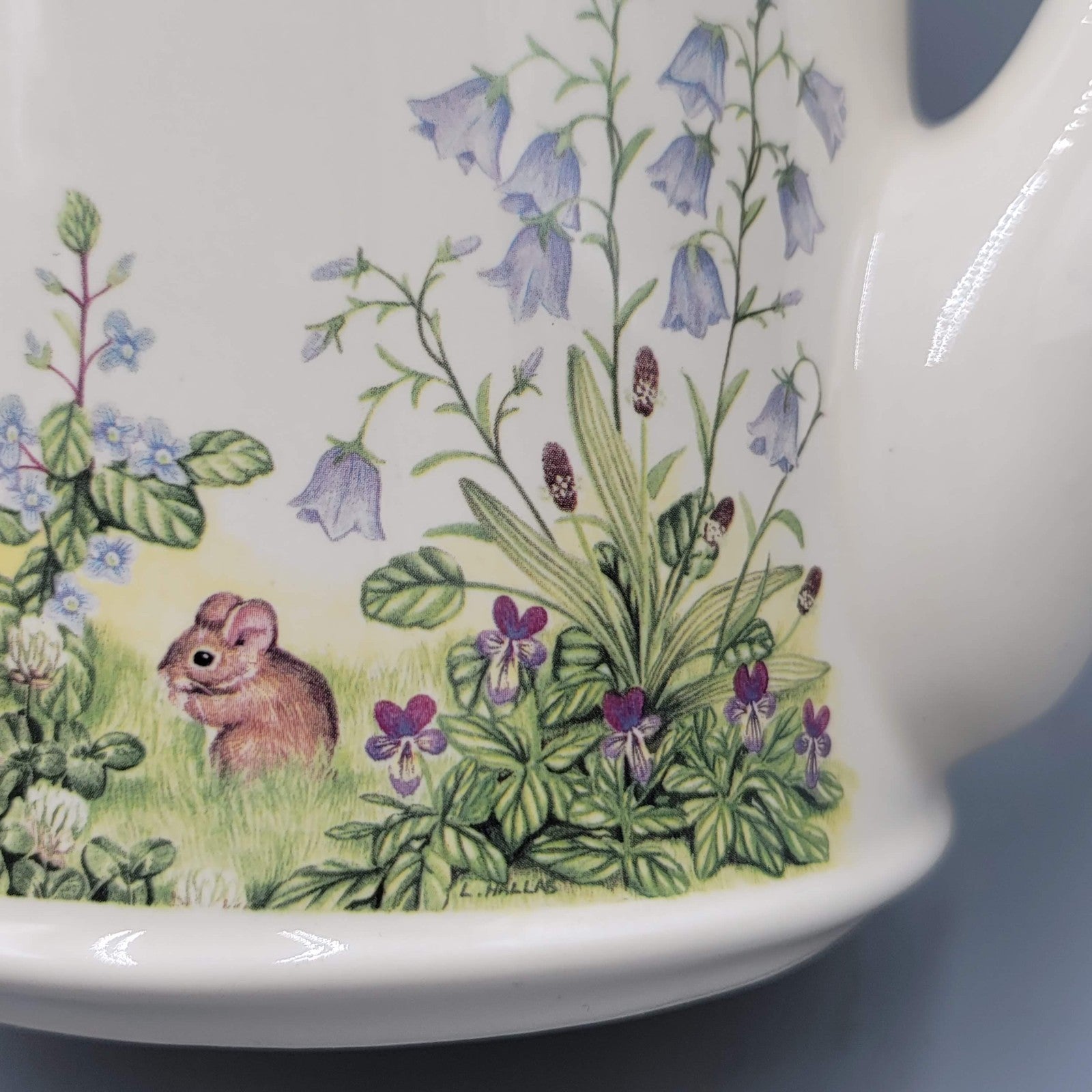 Vintage Wade Hedgerow Teapot with Flowers Bees Butterflies Signed