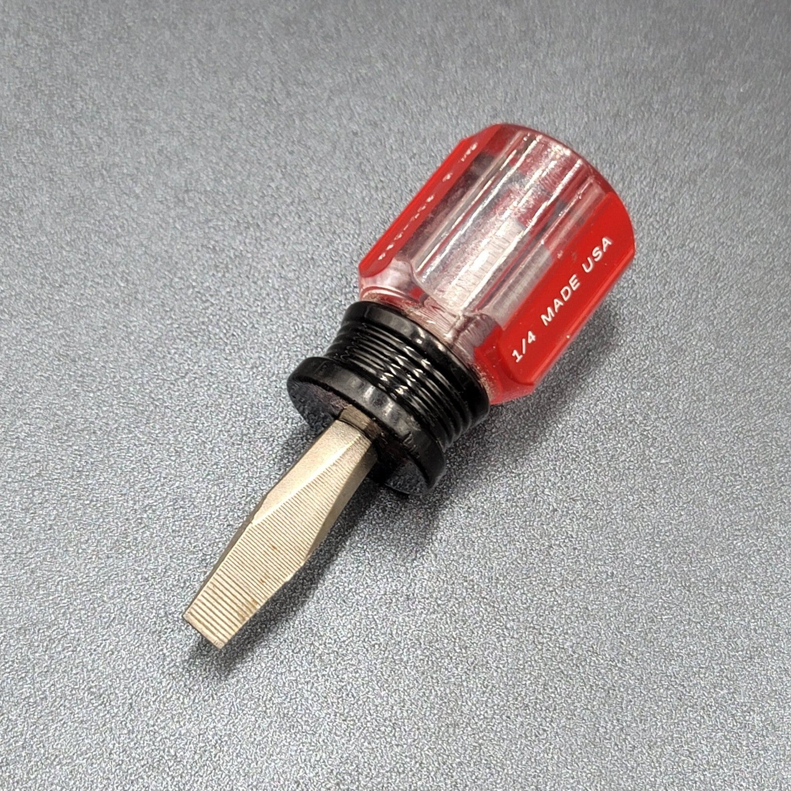 HUSKY STUBBY STRAIGHT Red Clear Handle Screwdriver 1/4"