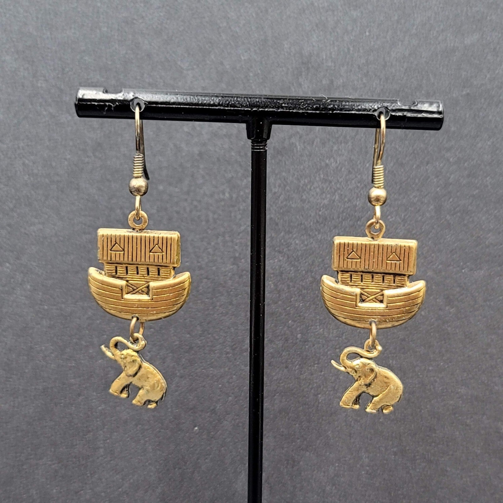 Vintage Noahs Ark Pierced Earrings Gold tone Elephant Dangle 1.25"