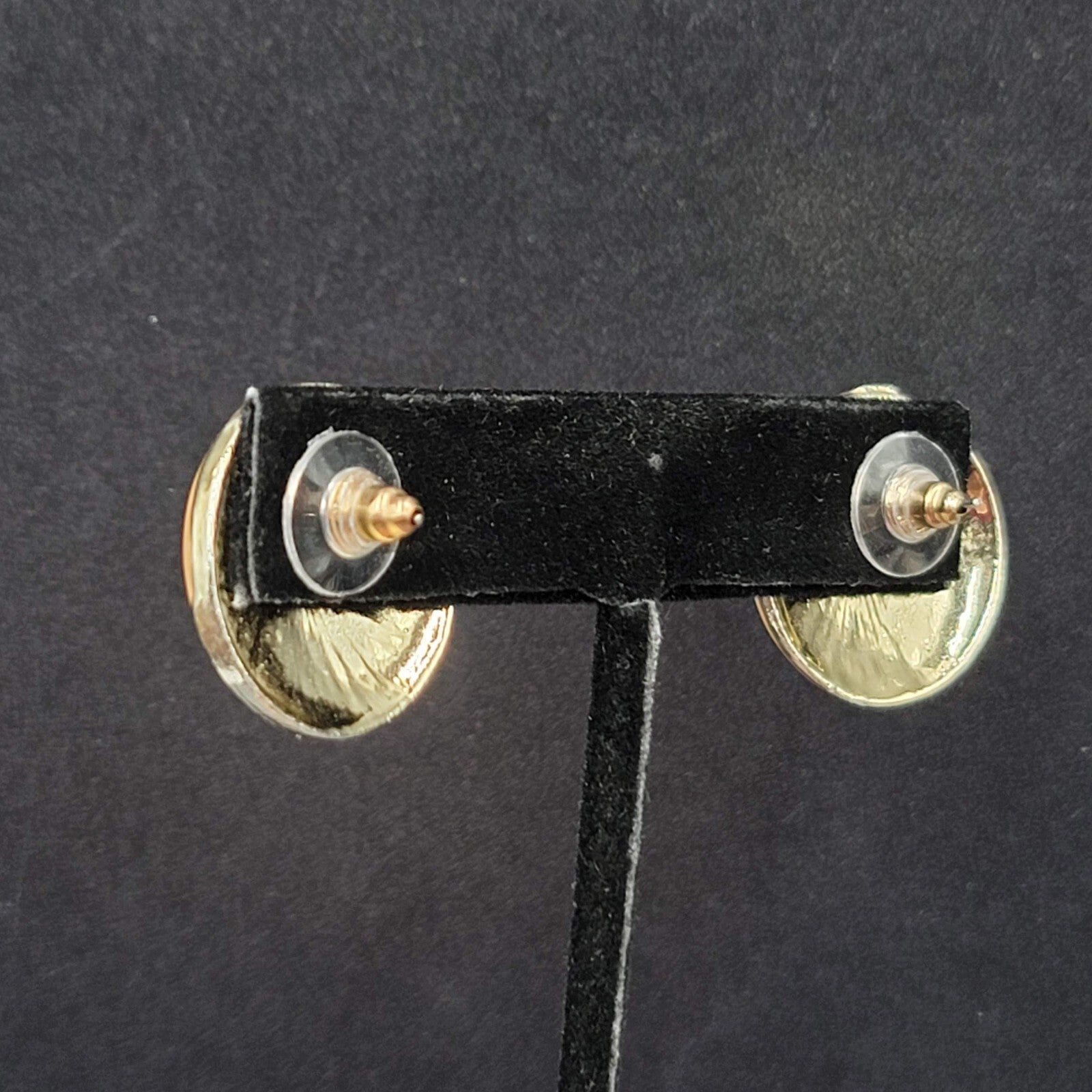 Vintage Pierced Earrings Light Peach Swirl Enamel Round Gold tone 7/8"