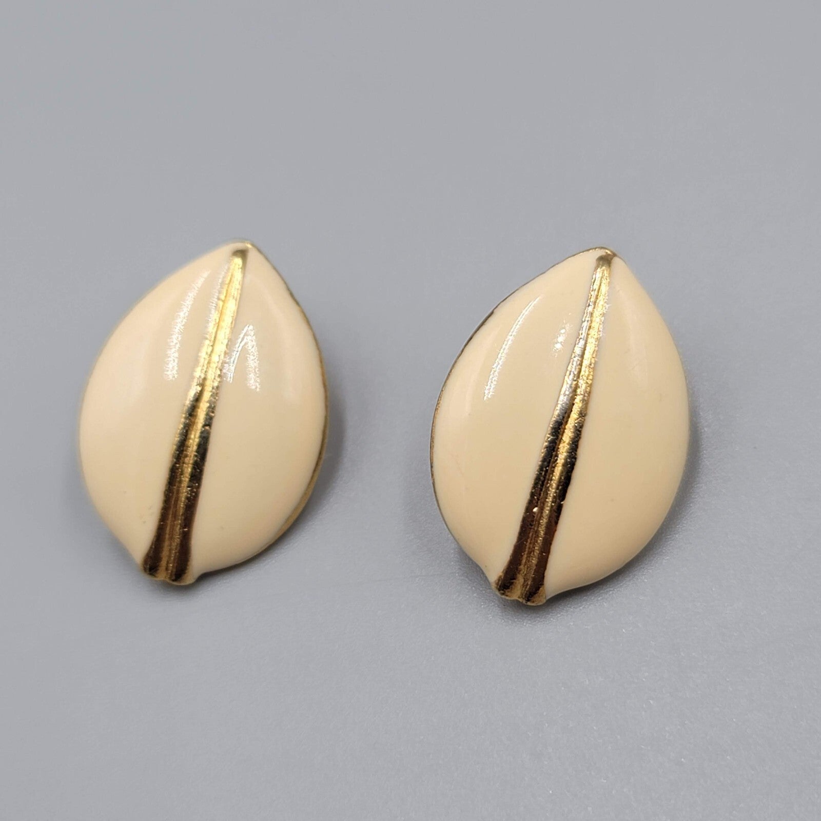 Vintage Pierced Earrings Gold tone Cream Enamel 7/8"