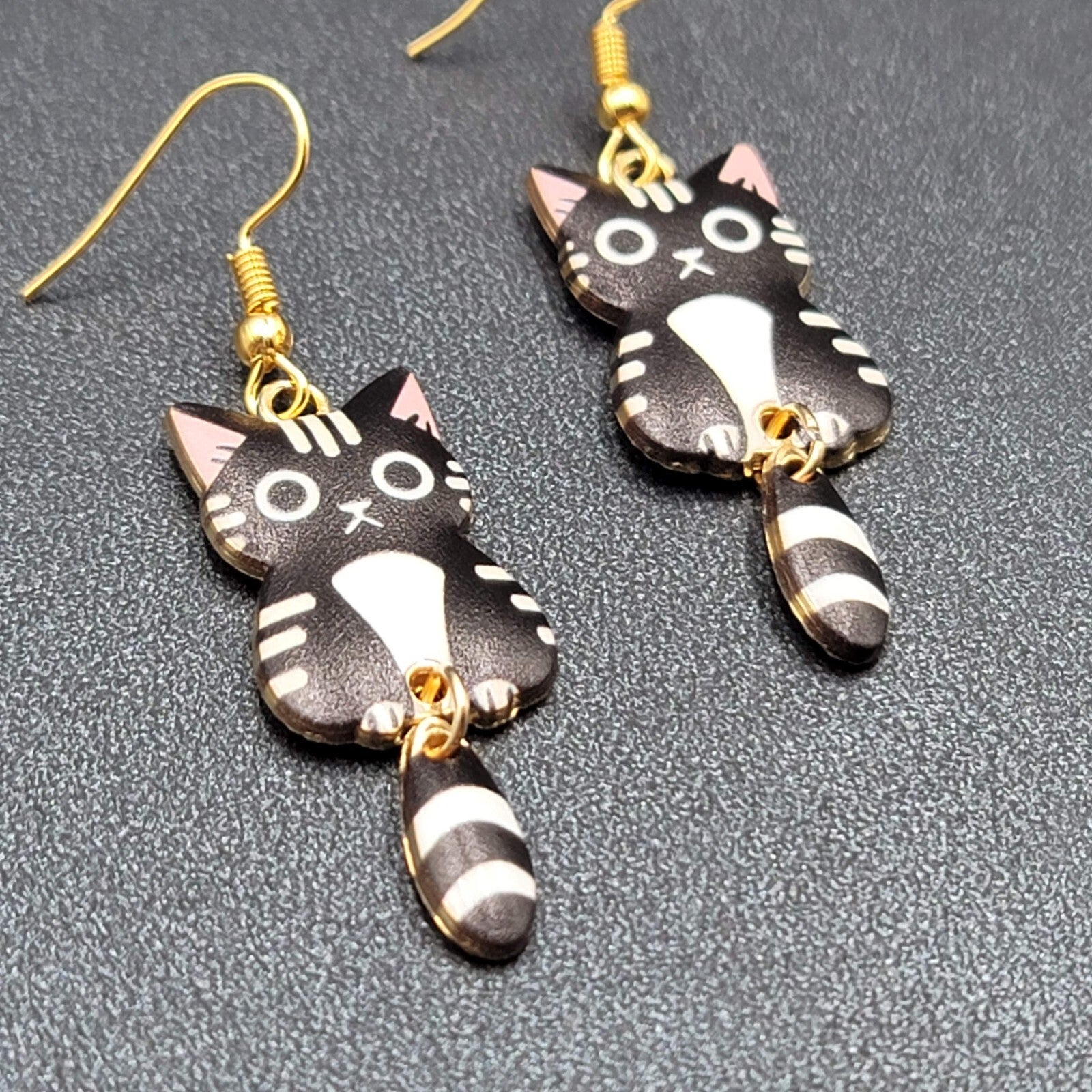 Black Tabby Kitty Cat Pierced Earrings Gold tone Dangle Tail 1.5"