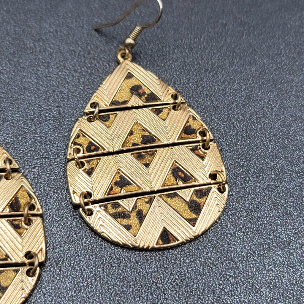 Pierced Earrings Gold tone Articulated Metal Teardrop Leopard Print Dangle 2"