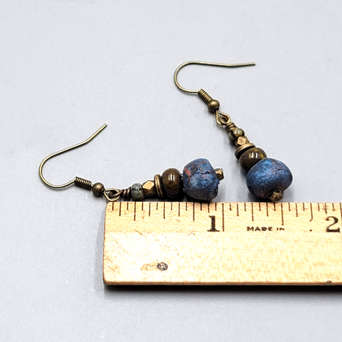 Blue and Green Beads Pierced Earrings Bronze tone Dangle 1"