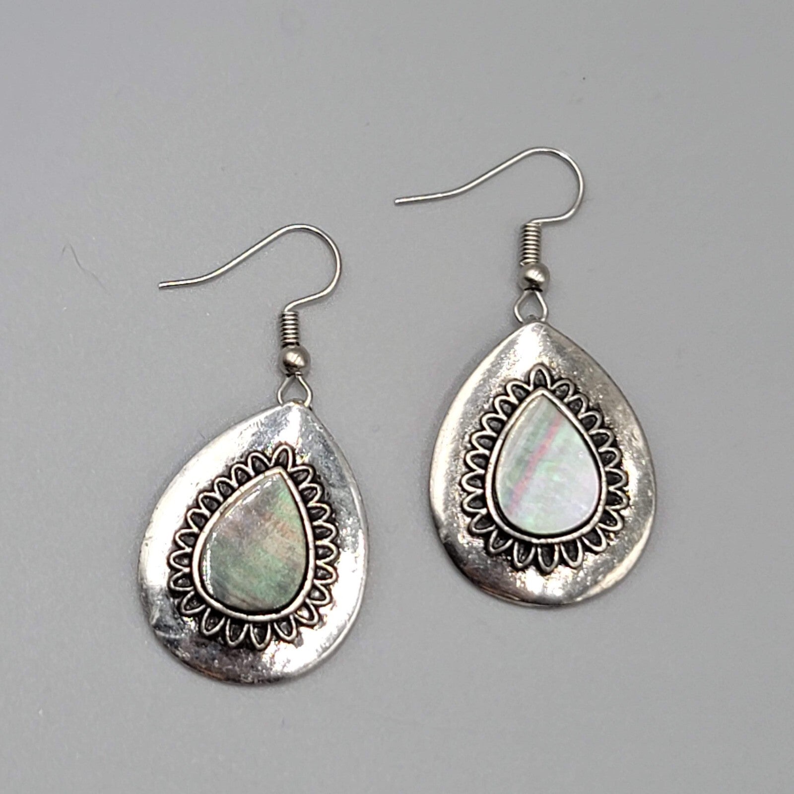 Abalone Pierced Earrings Silver tone Teardrop Dangle 1 1/8"