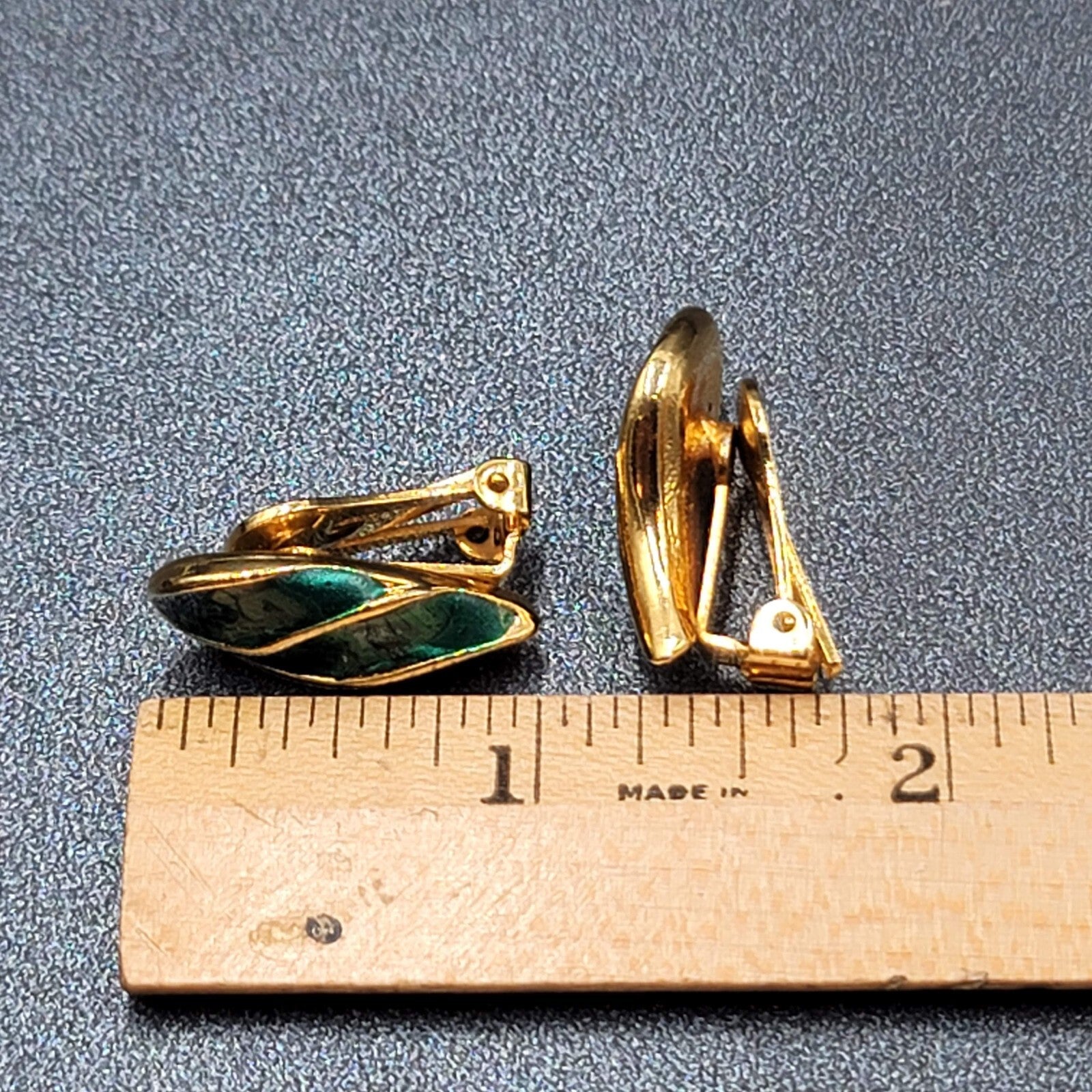 Vintage Clip on Earrings Gold tone Emerald Green Swirl Enamel Climbers 1"