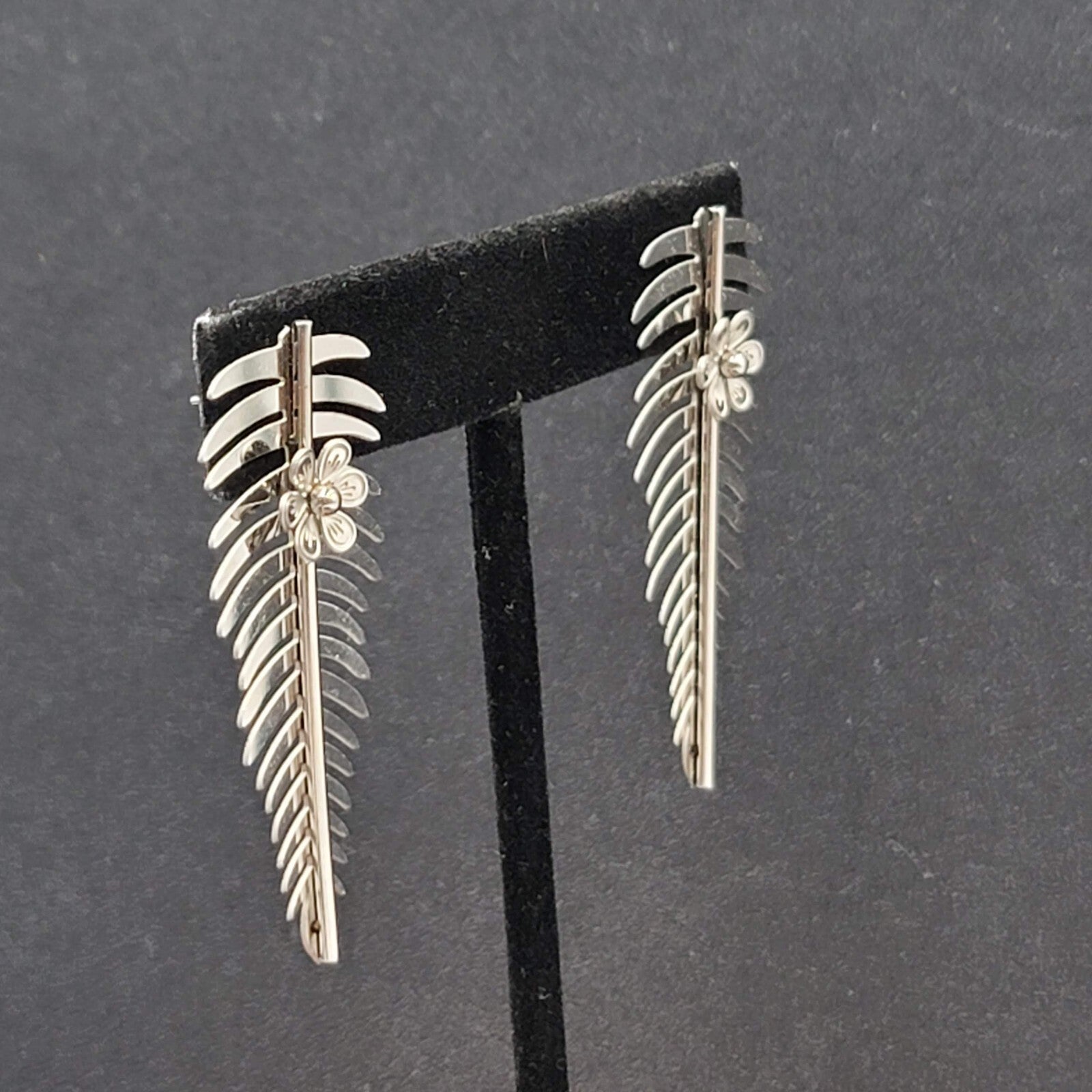 Pierced Earrings Long Silver tone Leaf Flower Drop 2"