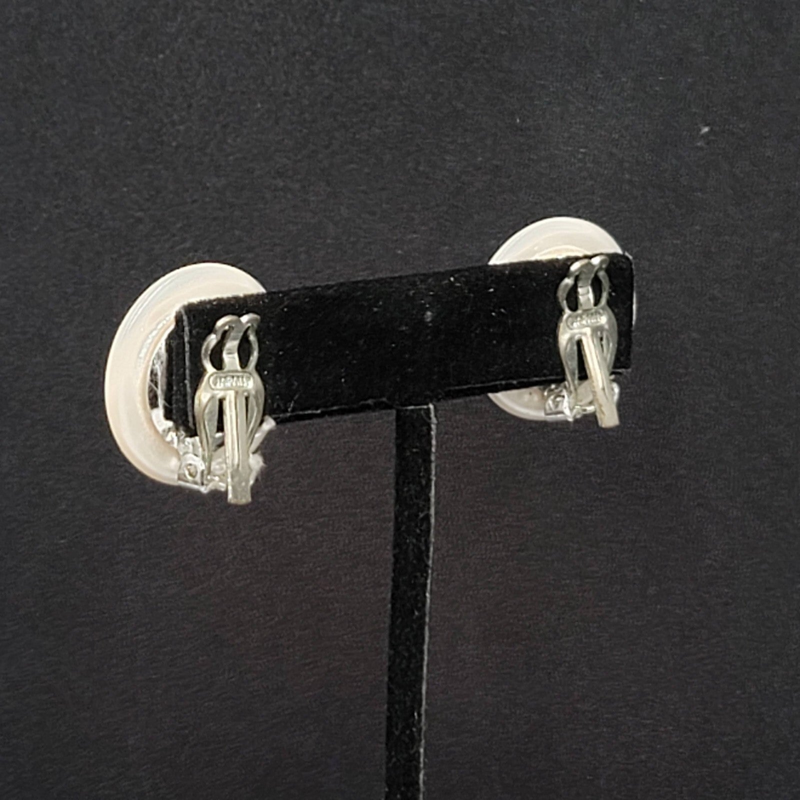 Vintage Clip on Earrings White Satin Finish Round 7/8"