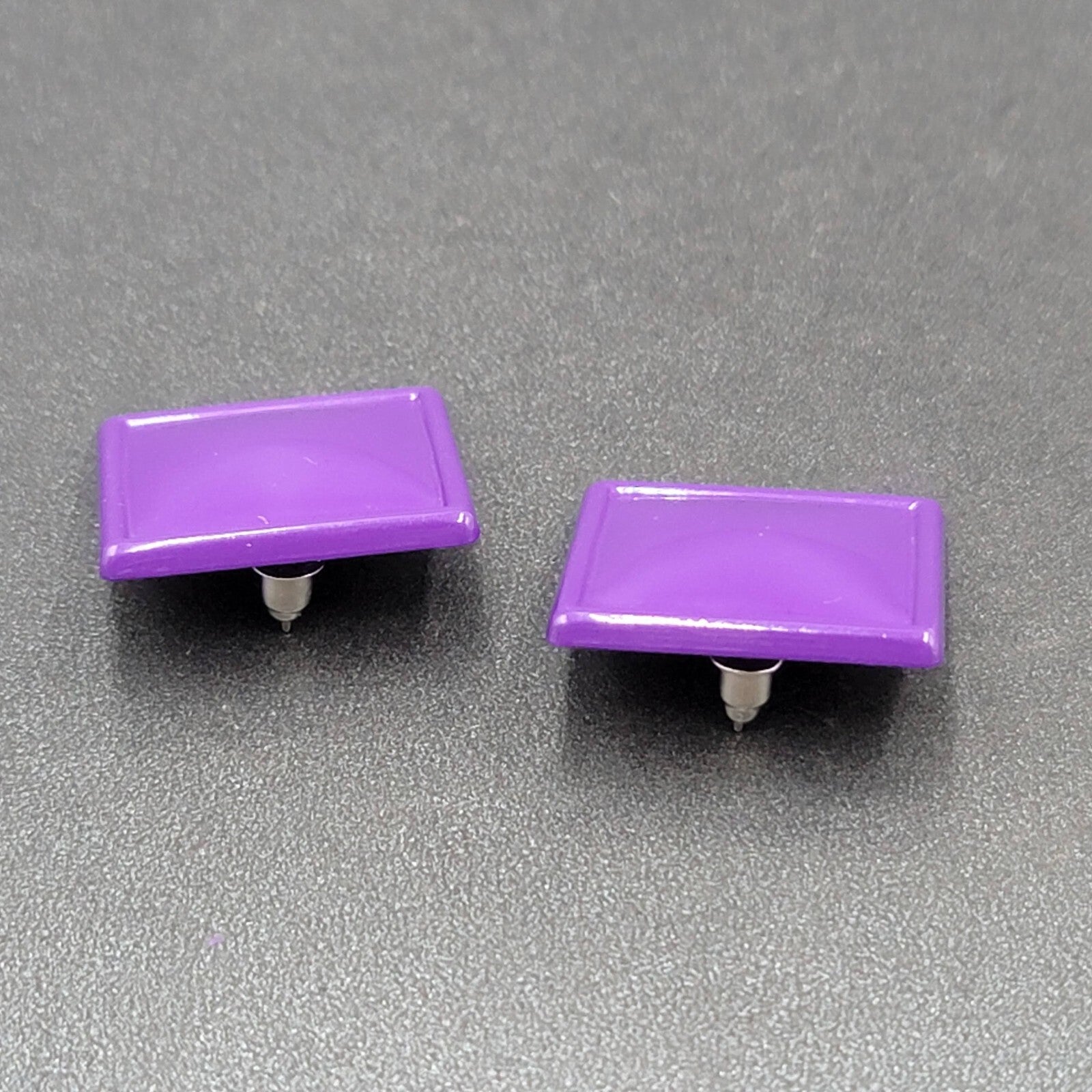 Vintage Pierced Earrings Purple Enamel Square 1"