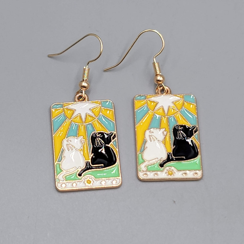 Black White Kitty Cat Sun Enamel Pierced Earrings Gold tone Dangle 1 1/8"