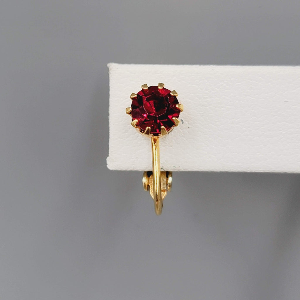 Vintage Red Rhinestone Stud Clip on Earrings Gold tone  1/4 in
