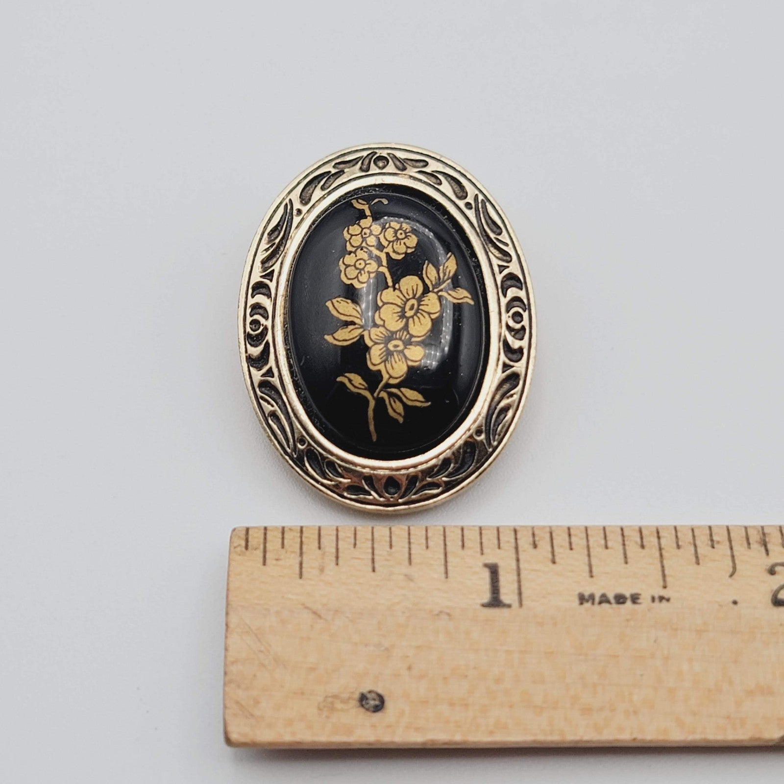 Vintage Scarf Clip Gold tone Flower Black Cabochon Estate Jewelry 1 3/8"