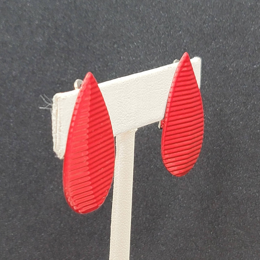 Vintage Clip on Earrings Red Enamel Ribbed Teardrop 1.25"