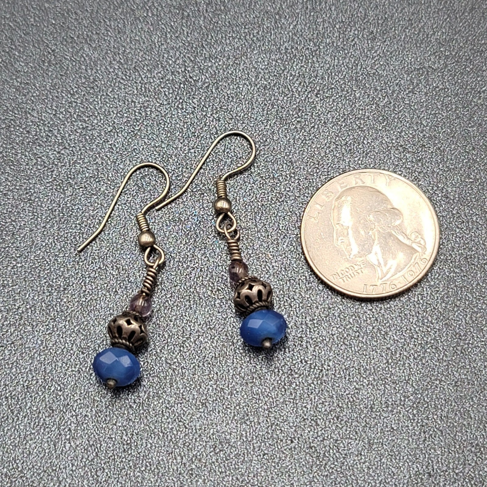 Pierced Earrings Silver tone Blue Glass Faceted Bead Dangle 1"