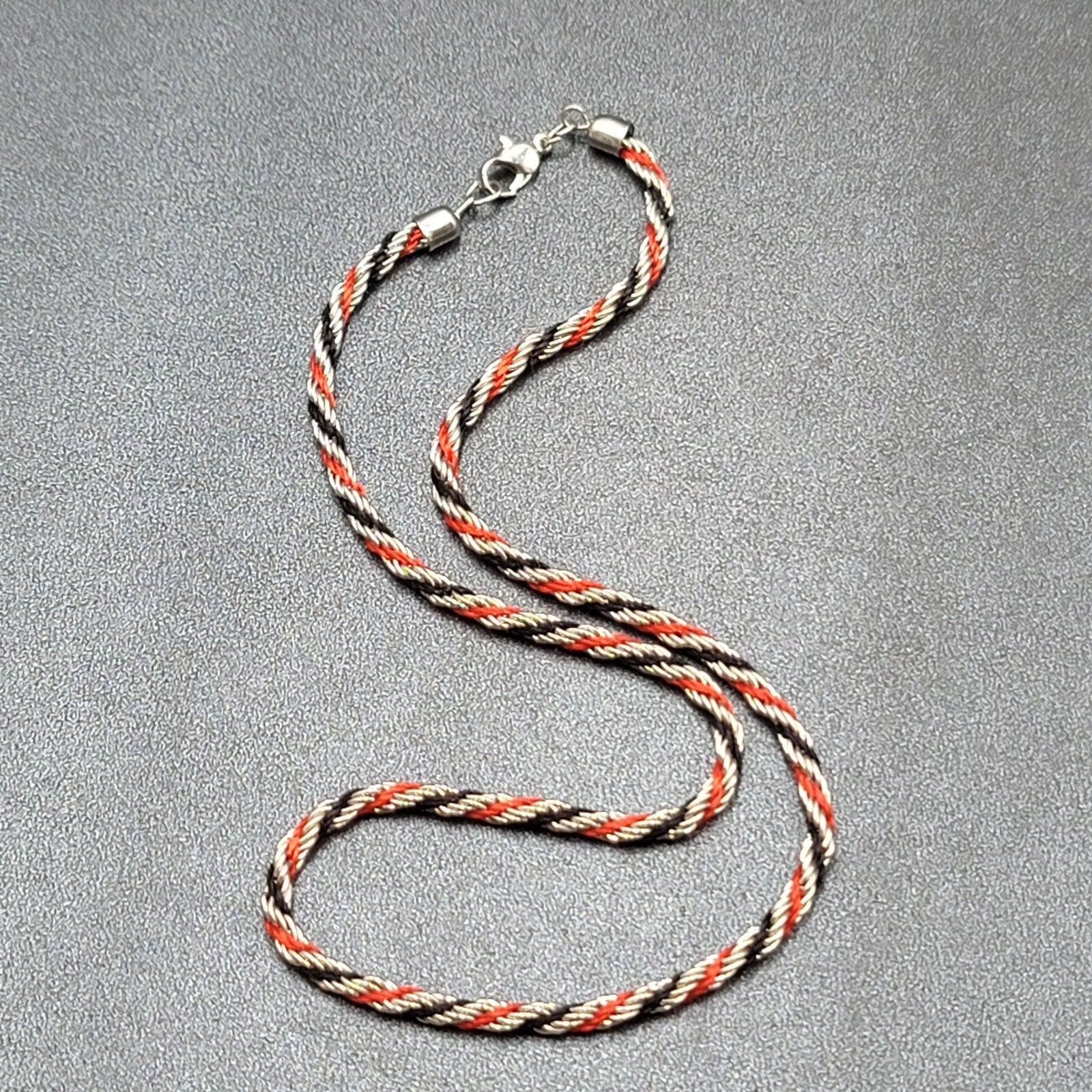 Vintage Twisted Rope Chain Necklace Silver tone Red Black Unique 17"