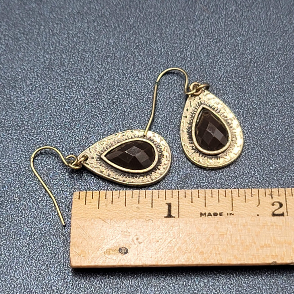Pierced Earrings Antiqued Gold tone Teardrop Faceted Red Accent 1"
