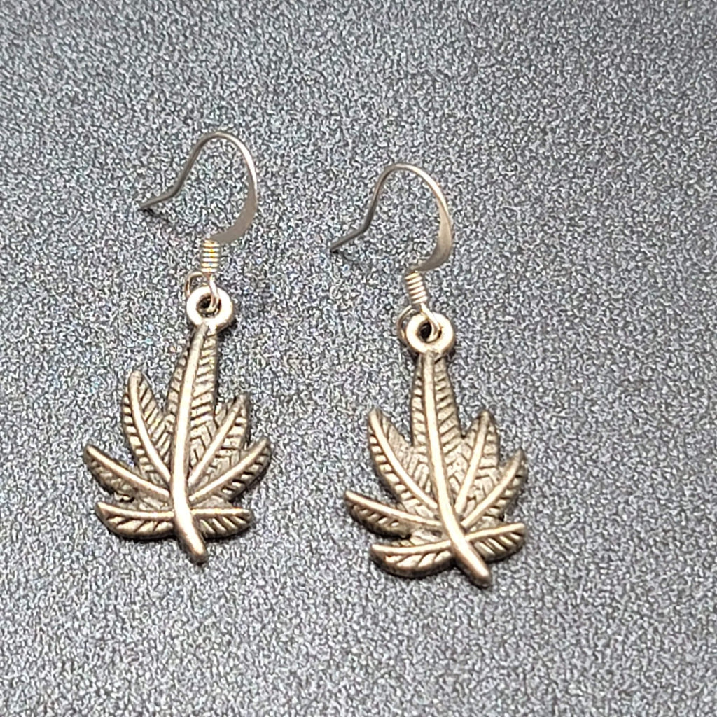 Pierced Earrings Silver tone Marijuana Pot Leaf Dangle 7/8"