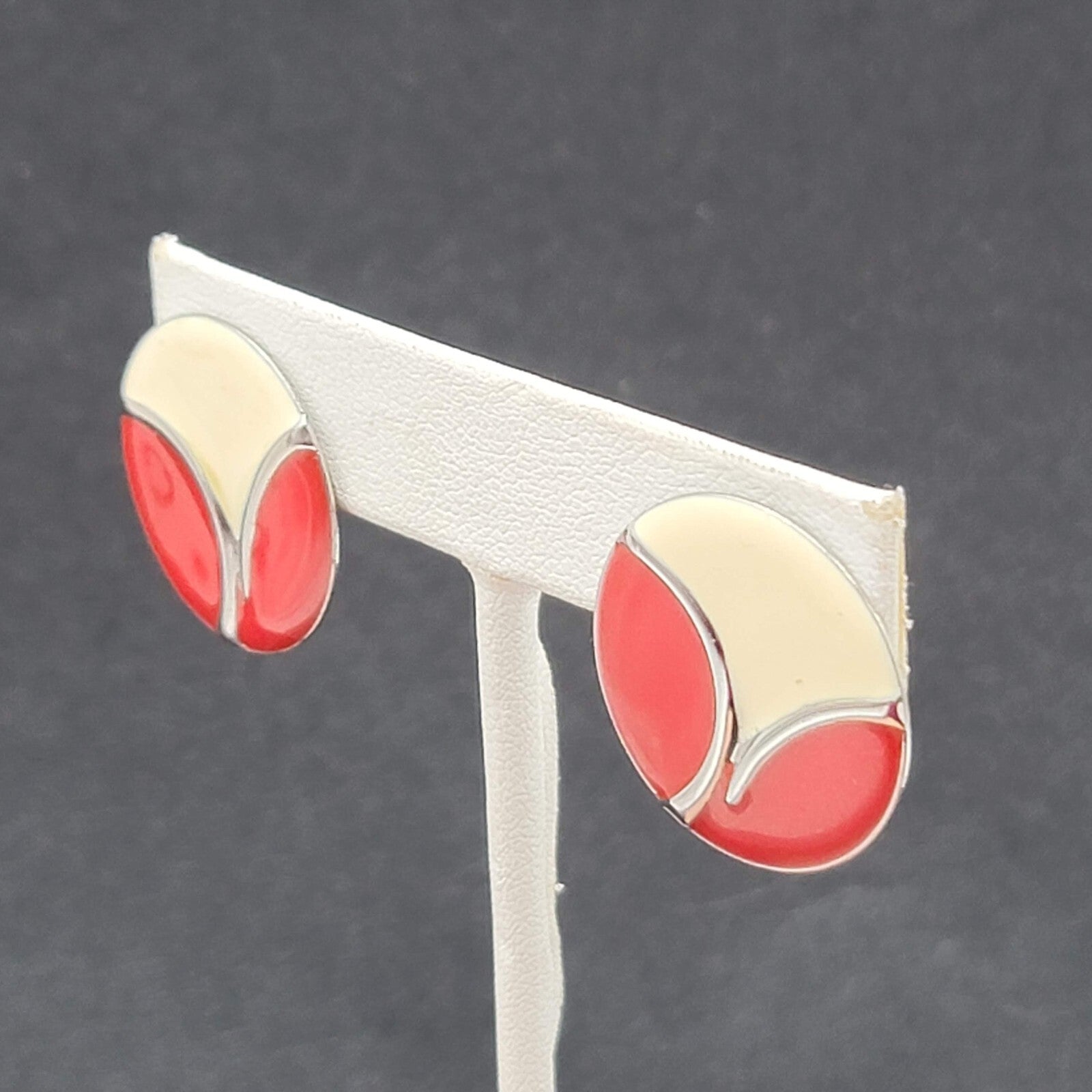 Vintage Pierced Earrings Silver tone White Red Enamel Disc Studs 7/8"