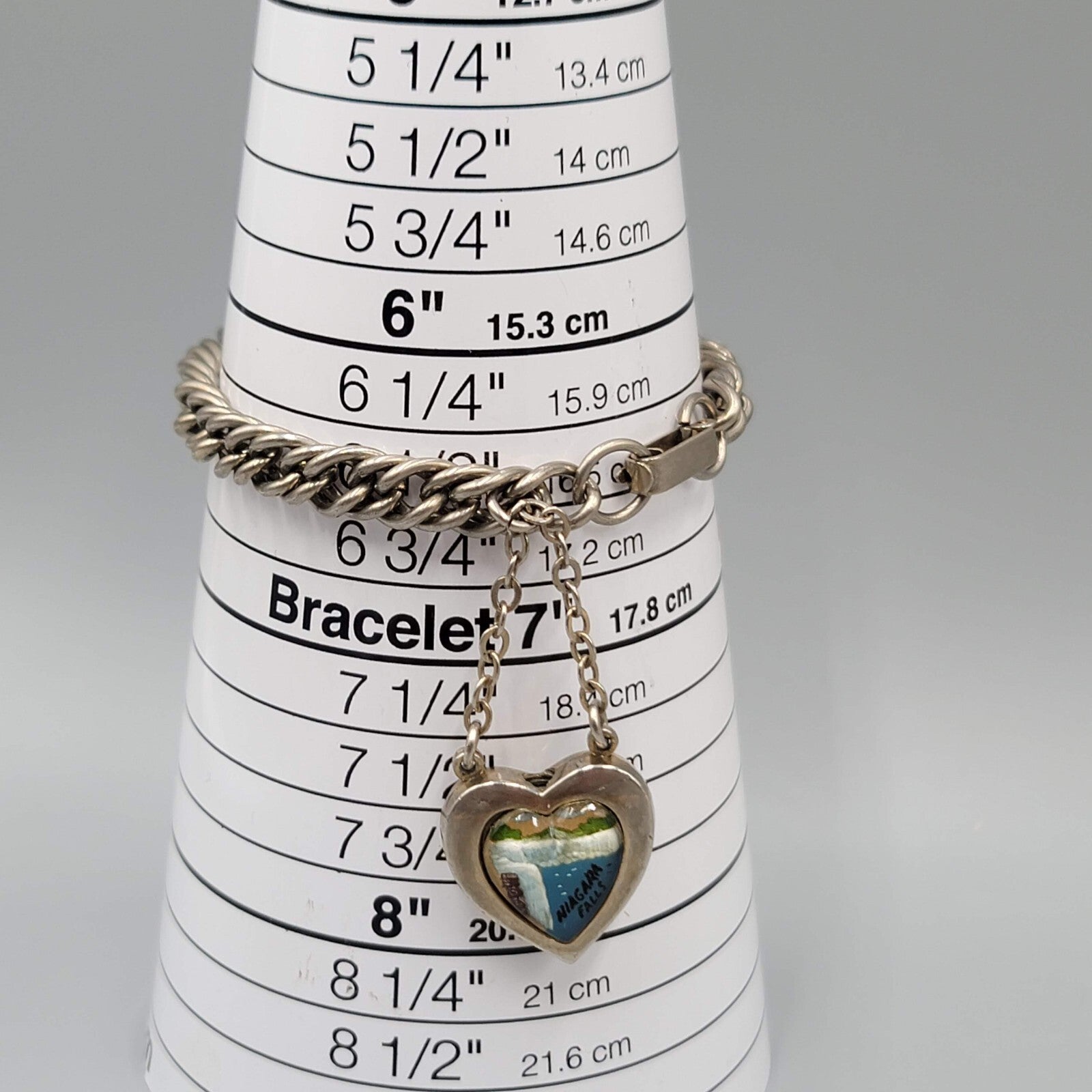 Vintage Niagara Falls Dangle Heart Charm Souvenir Bracelet Silver tone 6.5 in