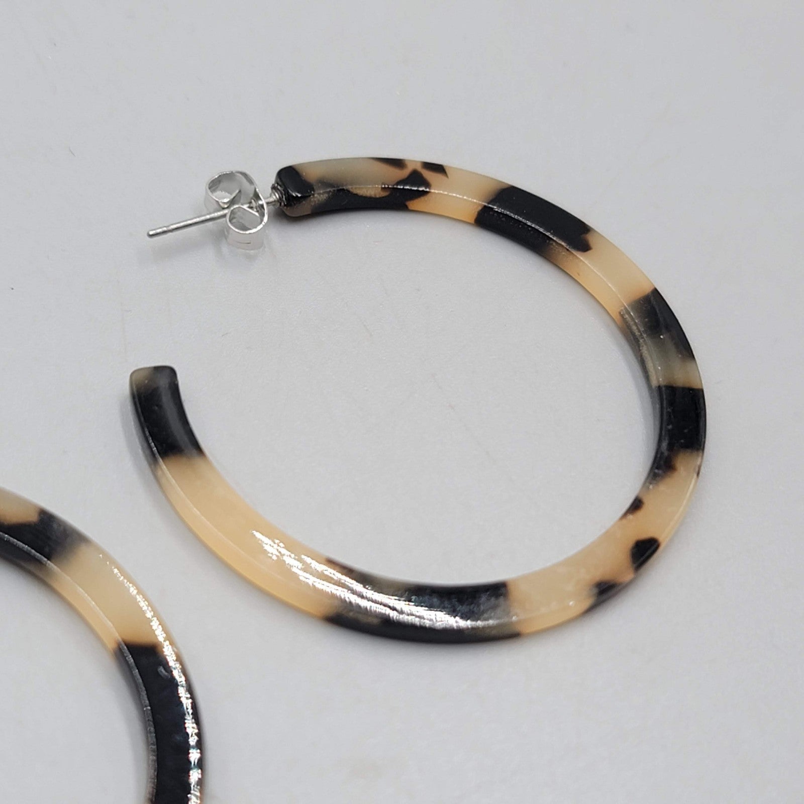 Tortoise Acrylic Hoop Pierced Earrings 1.5" Thin