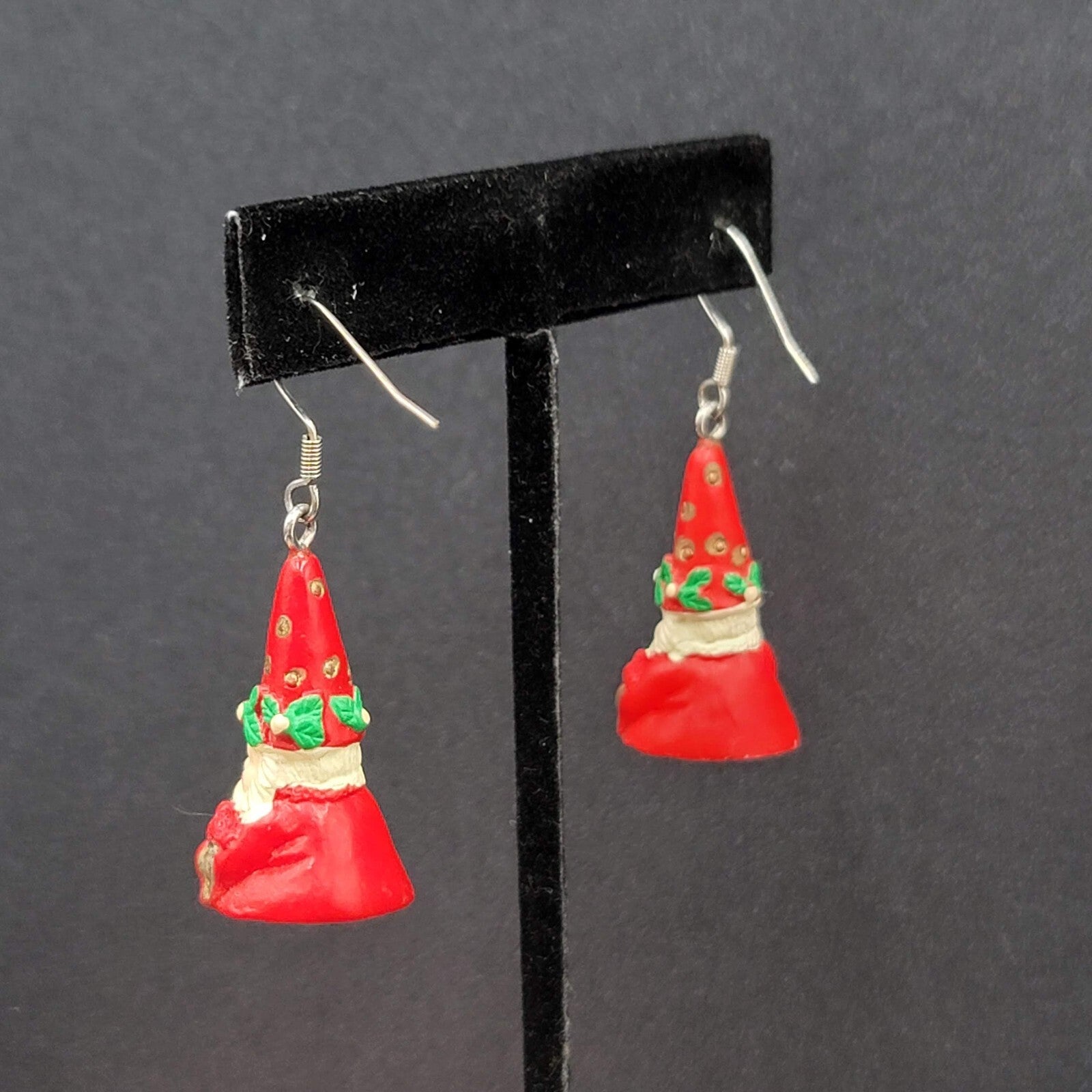 Vintage Santa Claus Pierced Earrings Resin Dangle 1.25"