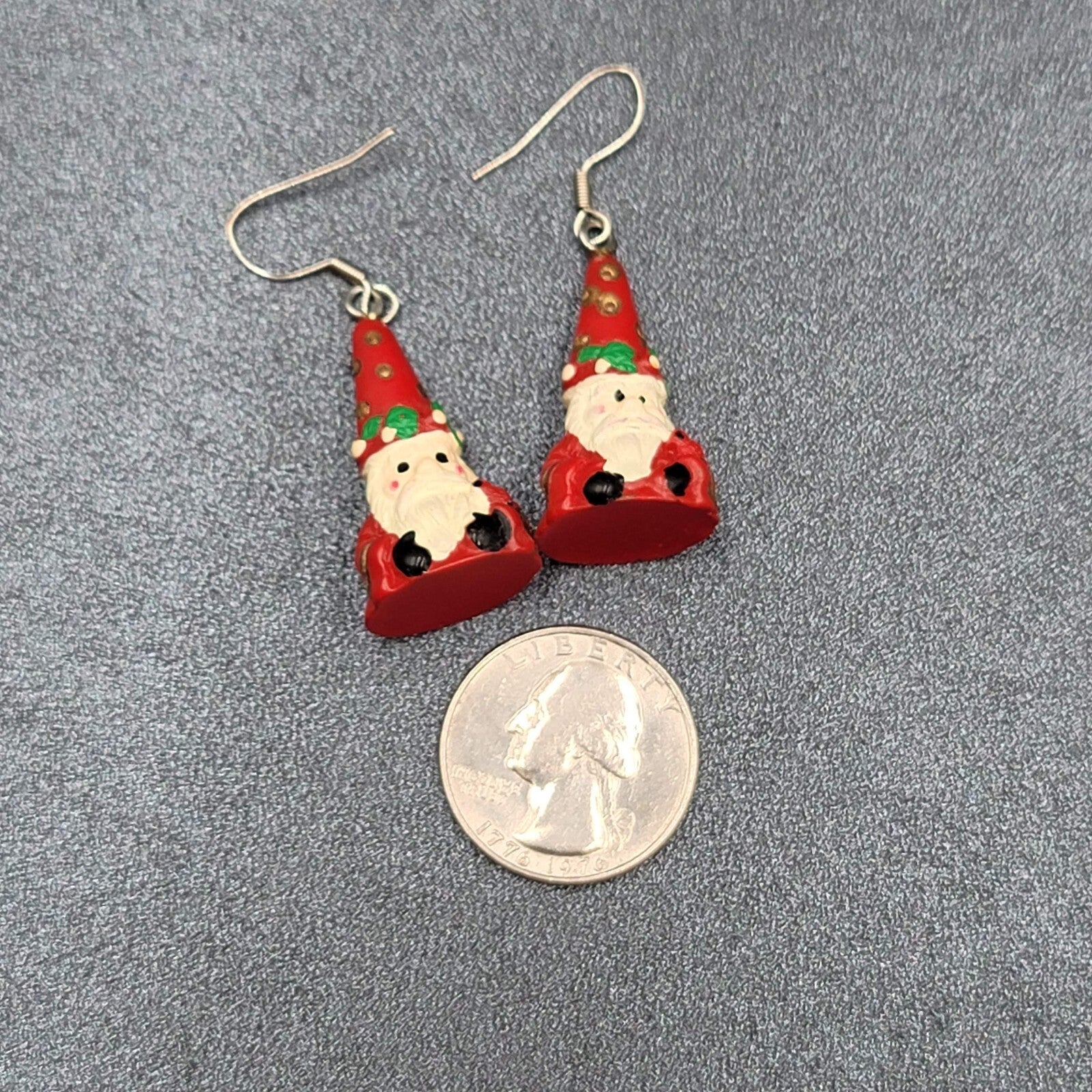 Vintage Santa Claus Pierced Earrings Resin Dangle 1.25"