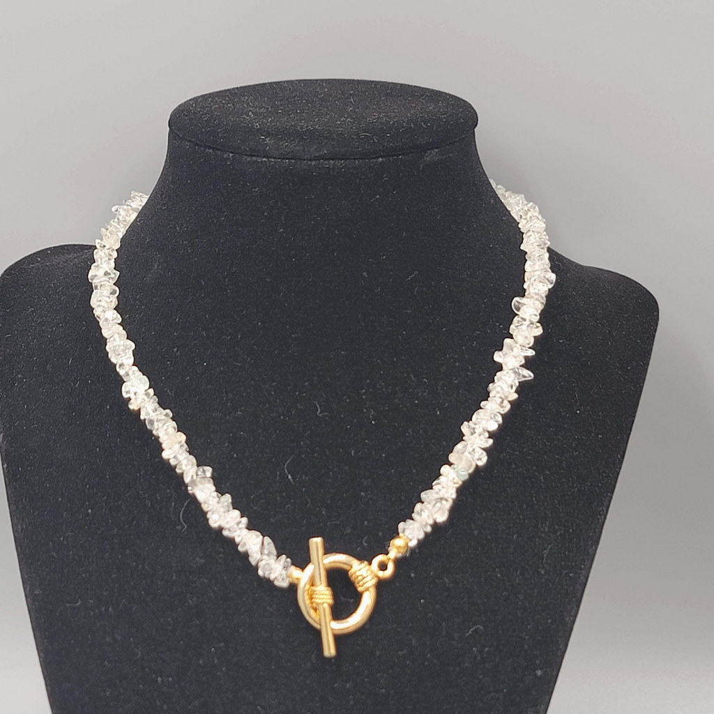 Quarts Bead Chips Necklace Gold tone Toggle Closure 16"