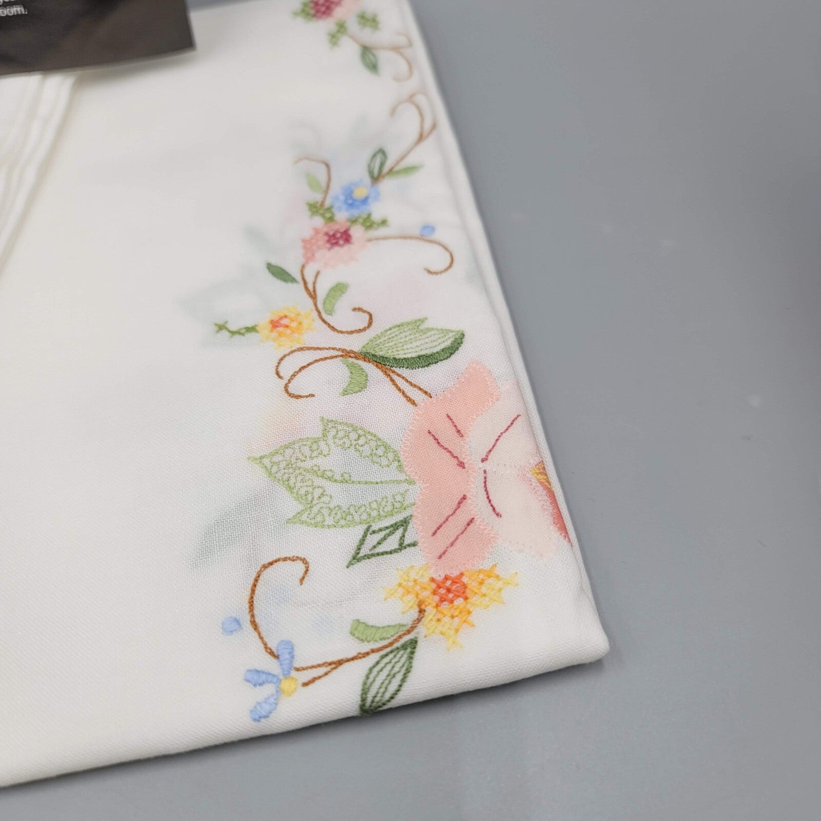Vintage Table Topper Tablecloth Floral Embroidered & Matching Napkins NOS