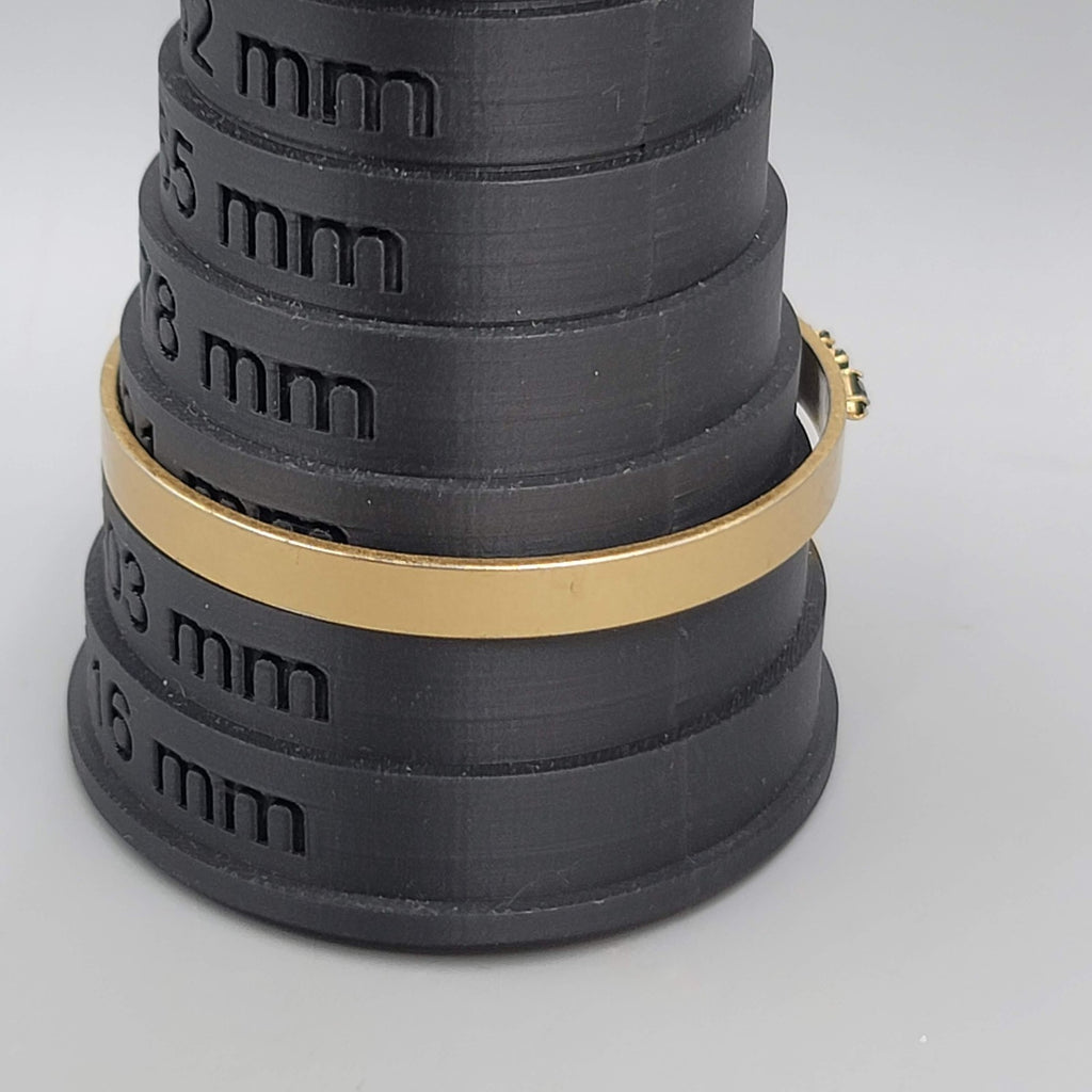 Madewell Gold Tone Black Stone Bangle Bracelet 7.75"