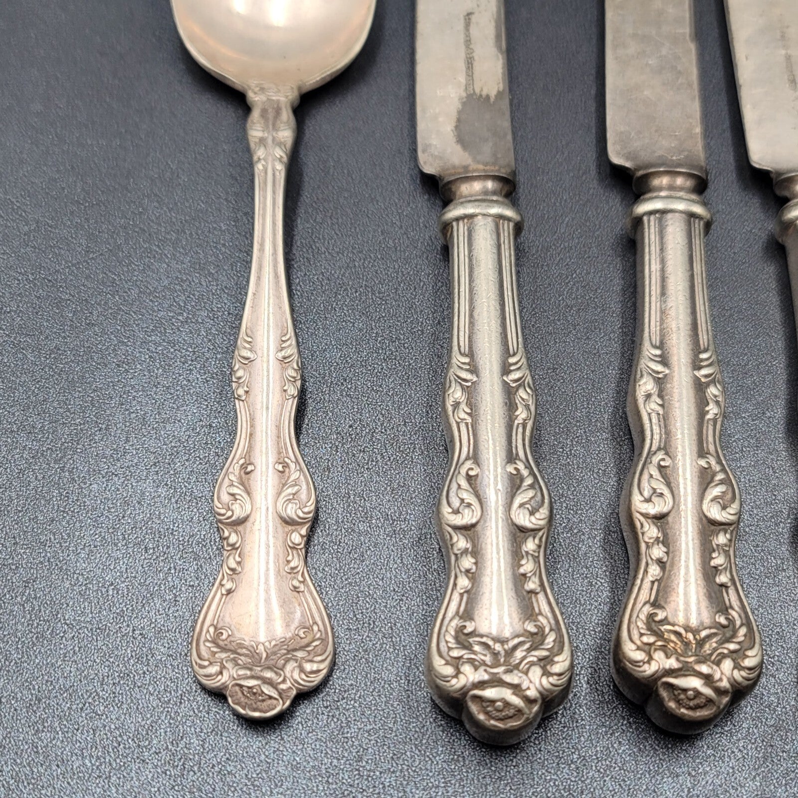 6 Antique Holmes Edwards Dinner Knives Flower 1 Serving Spoon