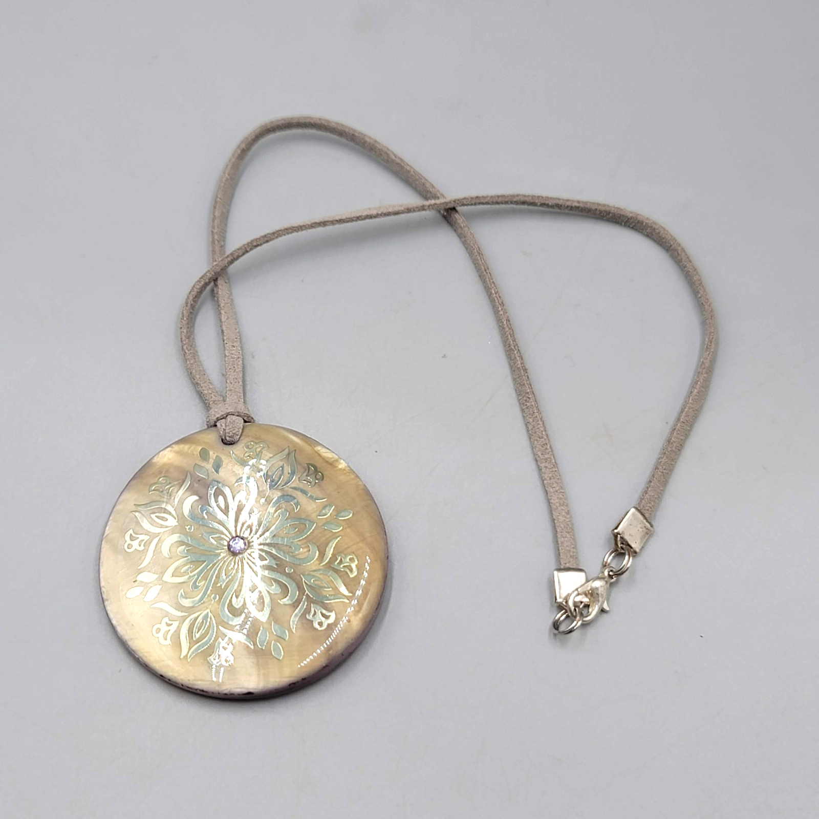 Round Shell Pendant Necklace Gray Leather Cord 16"