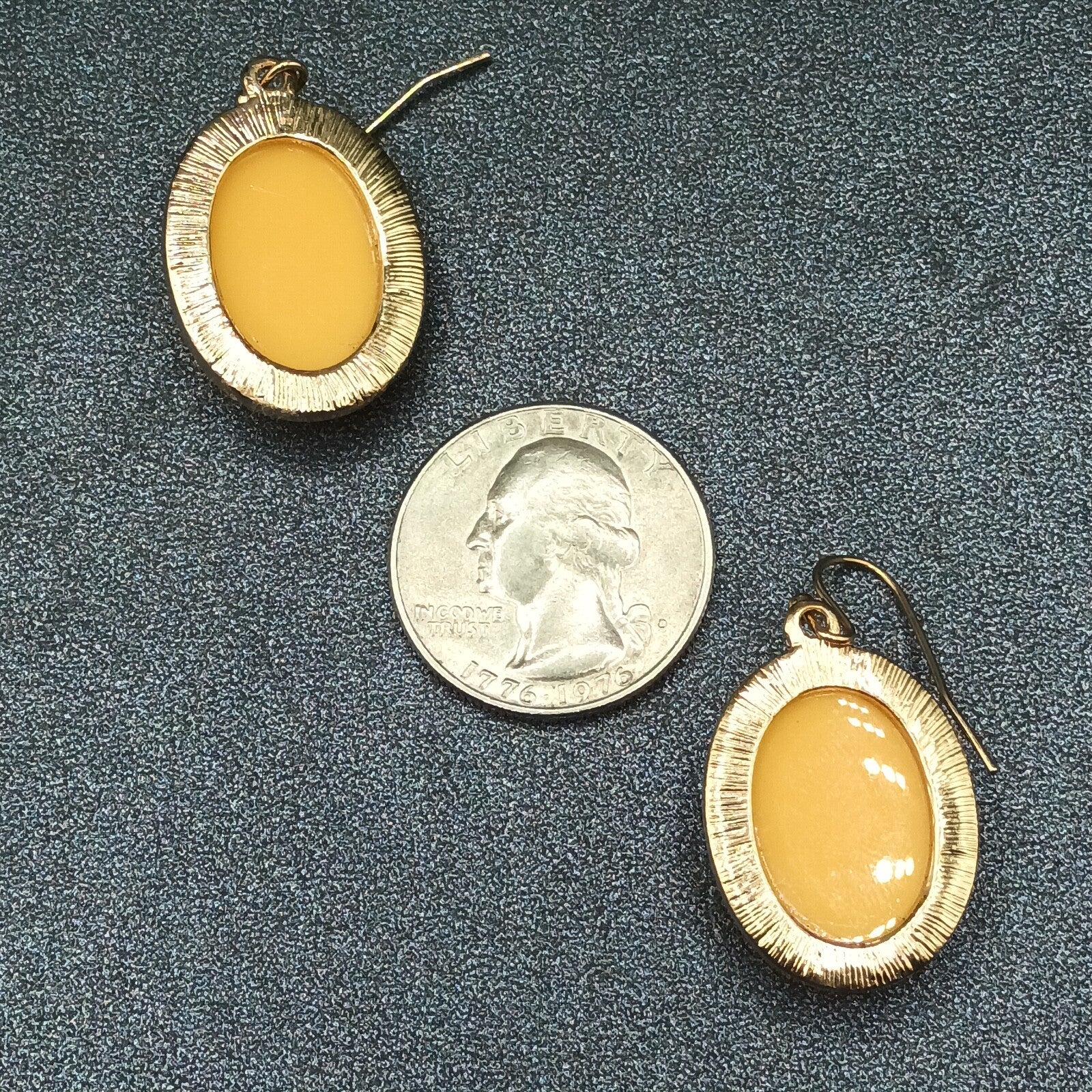 Pierced Earrings Gold tone Peach Color Crystal Heart Dangle 1"